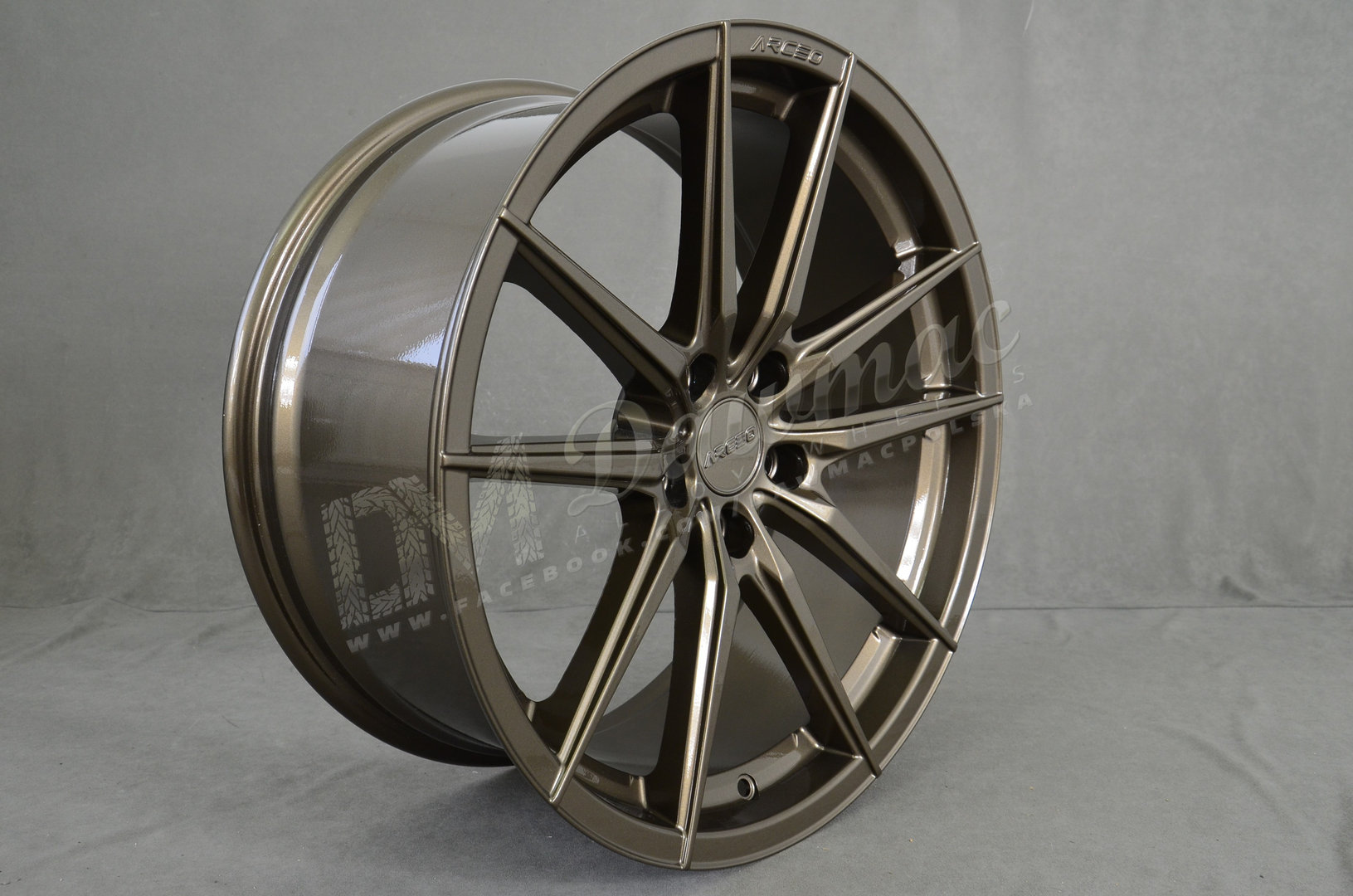 Arceo Monaco 18" 8J ET33 5x114,3 Glossy Bronze - obrazek 3