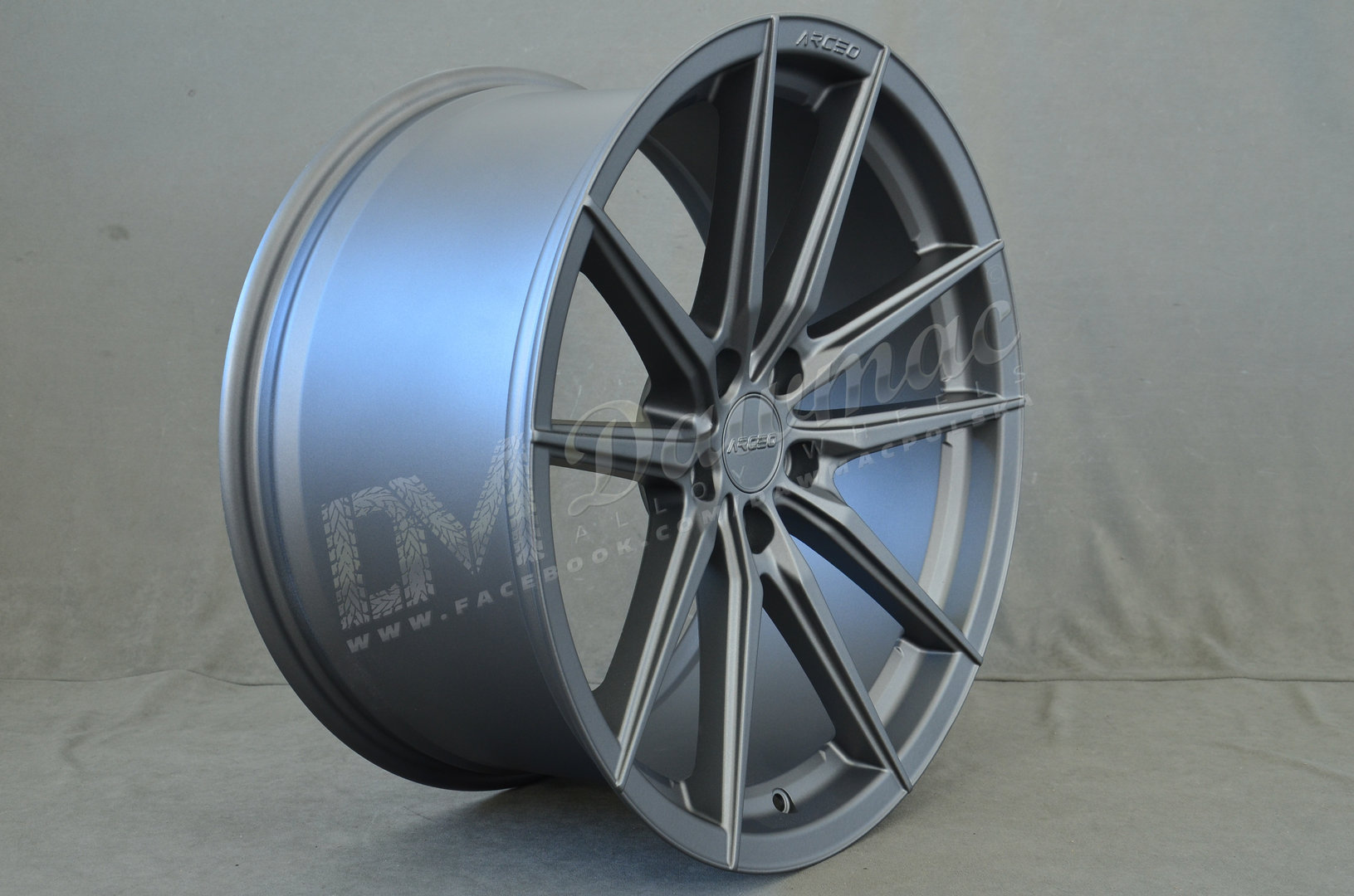 Arceo Monaco 18" 9J ET40 5x114,3 Matt Titan - obrazek 3