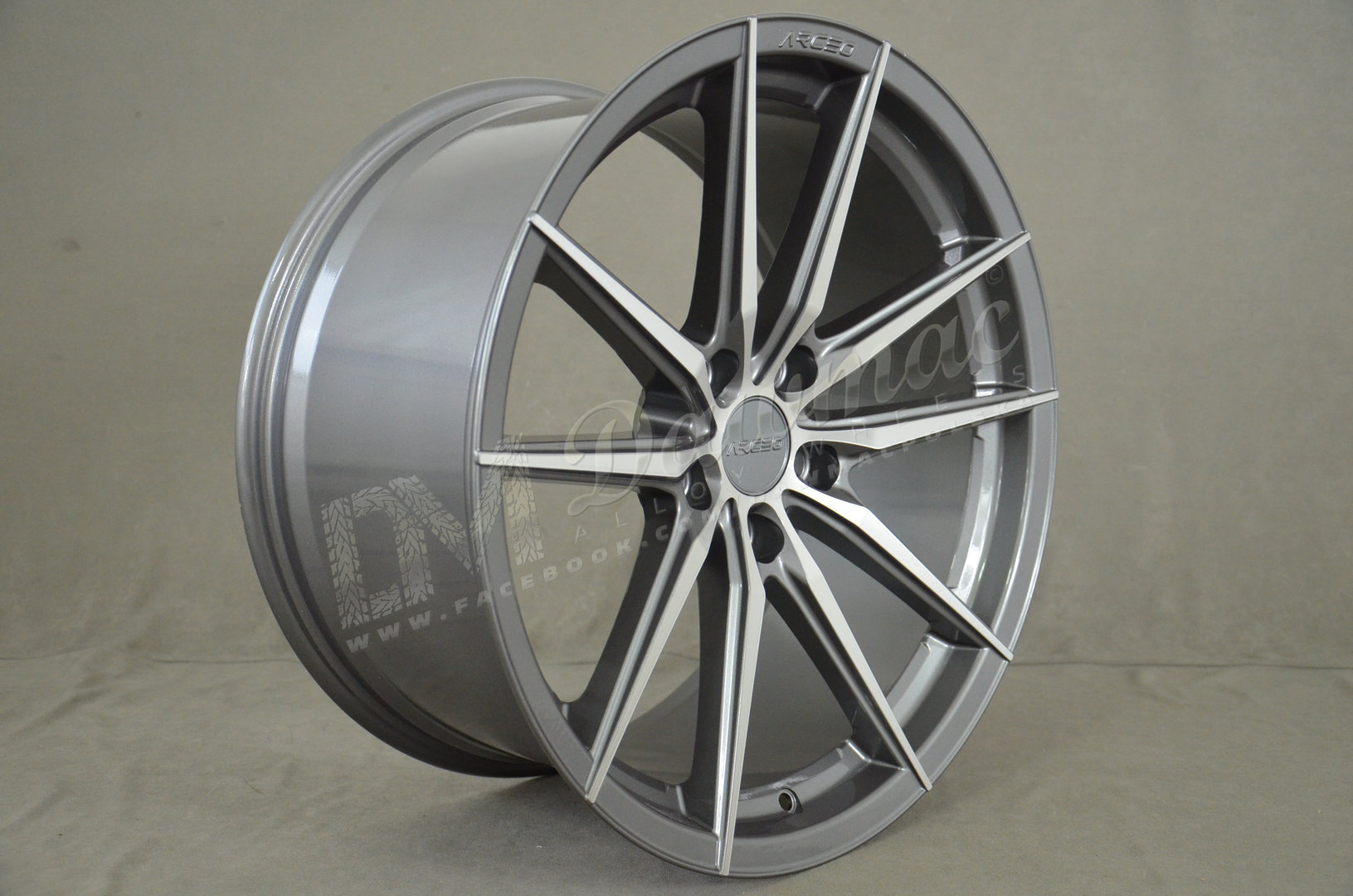 Arceo Monaco 19" 9,5J ET37 5x120 Titan Diamond - obrazek 3