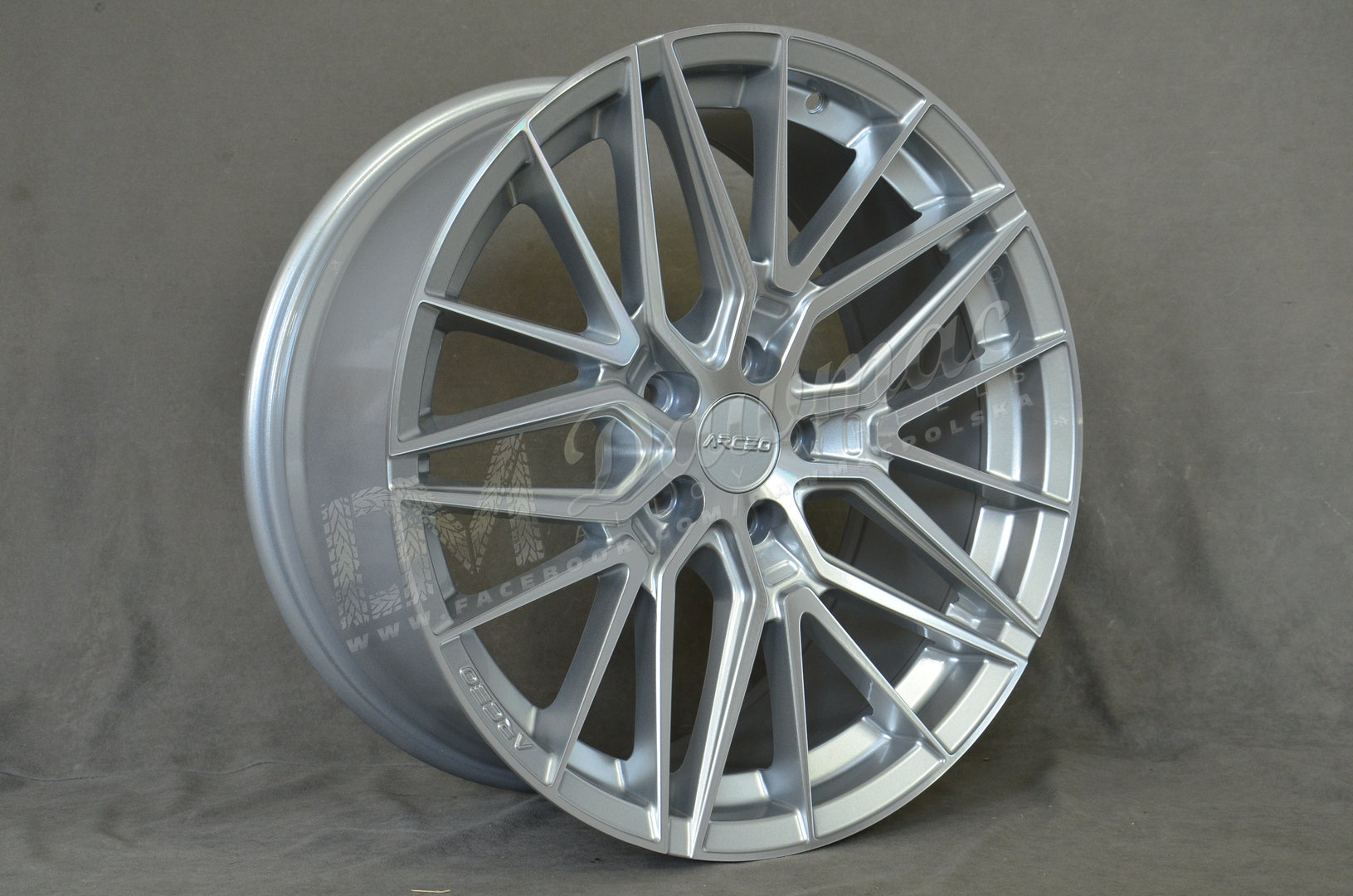 Arceo Sevilla 19" 8,5J ET35 + 9,5J ET40 5x114,3 Silver Diamond - obrazek 3