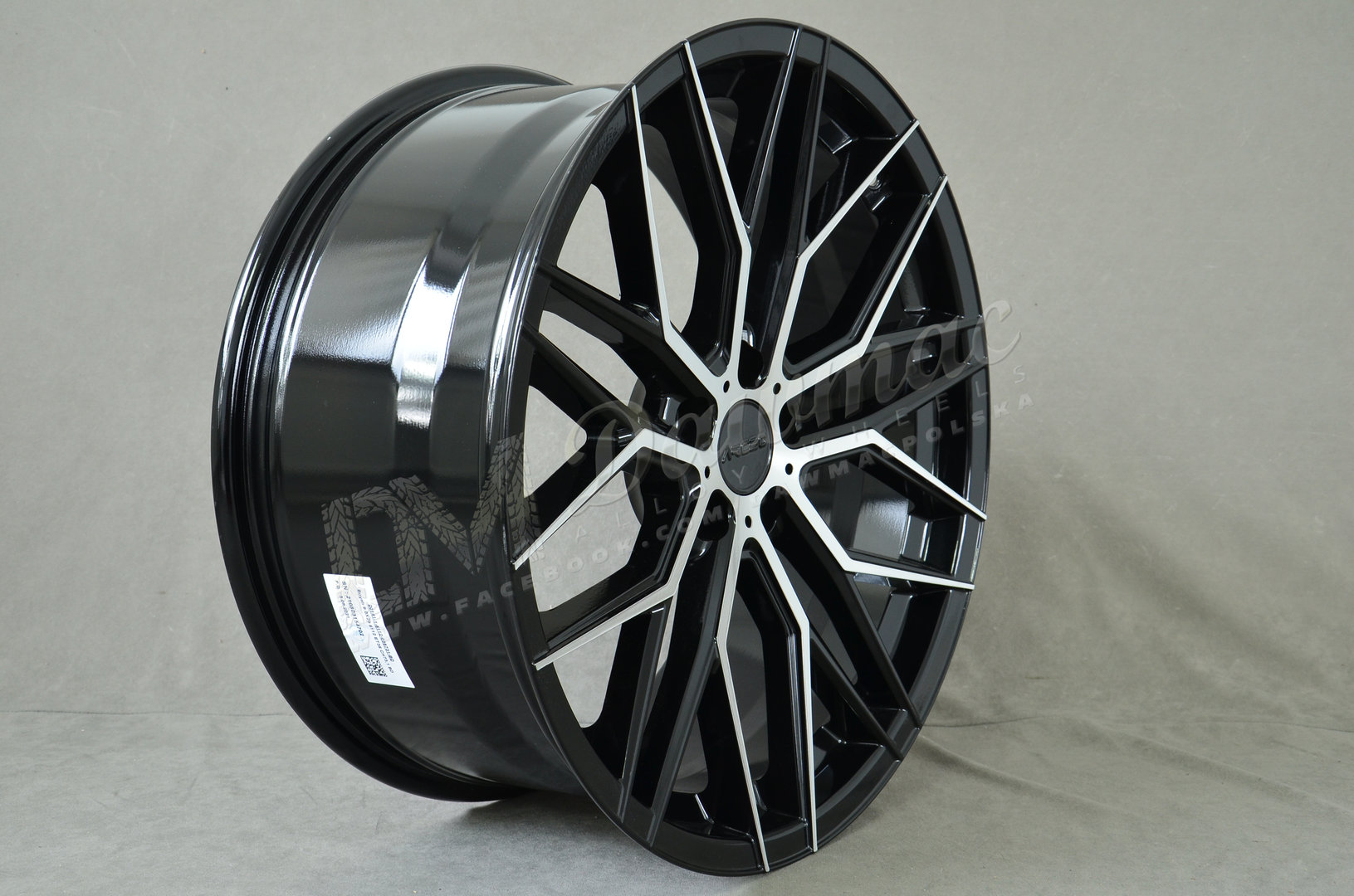 Arceo Valencia 21" 10,5J ET45 5x112 Black Diamond - obrazek 3