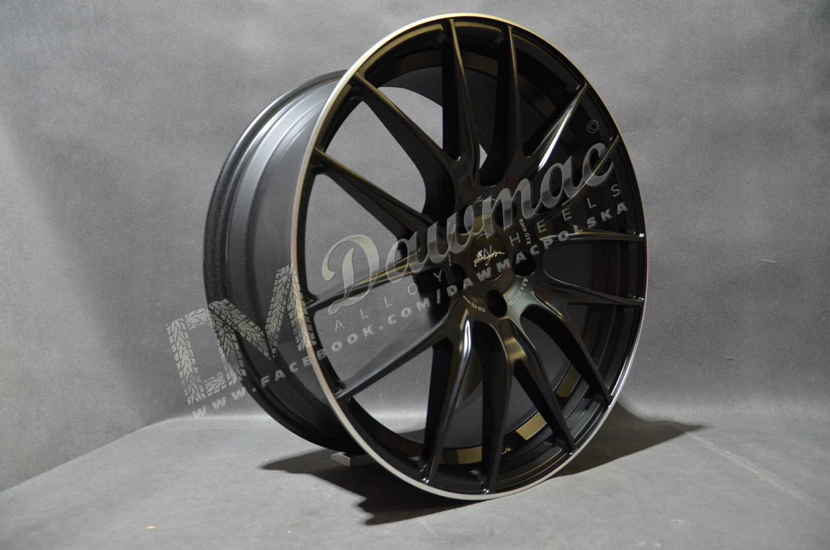 Breyton Race GTX 19" 8,5J ET24 5x112 Matt Black with Polished Lip - obrazek 3