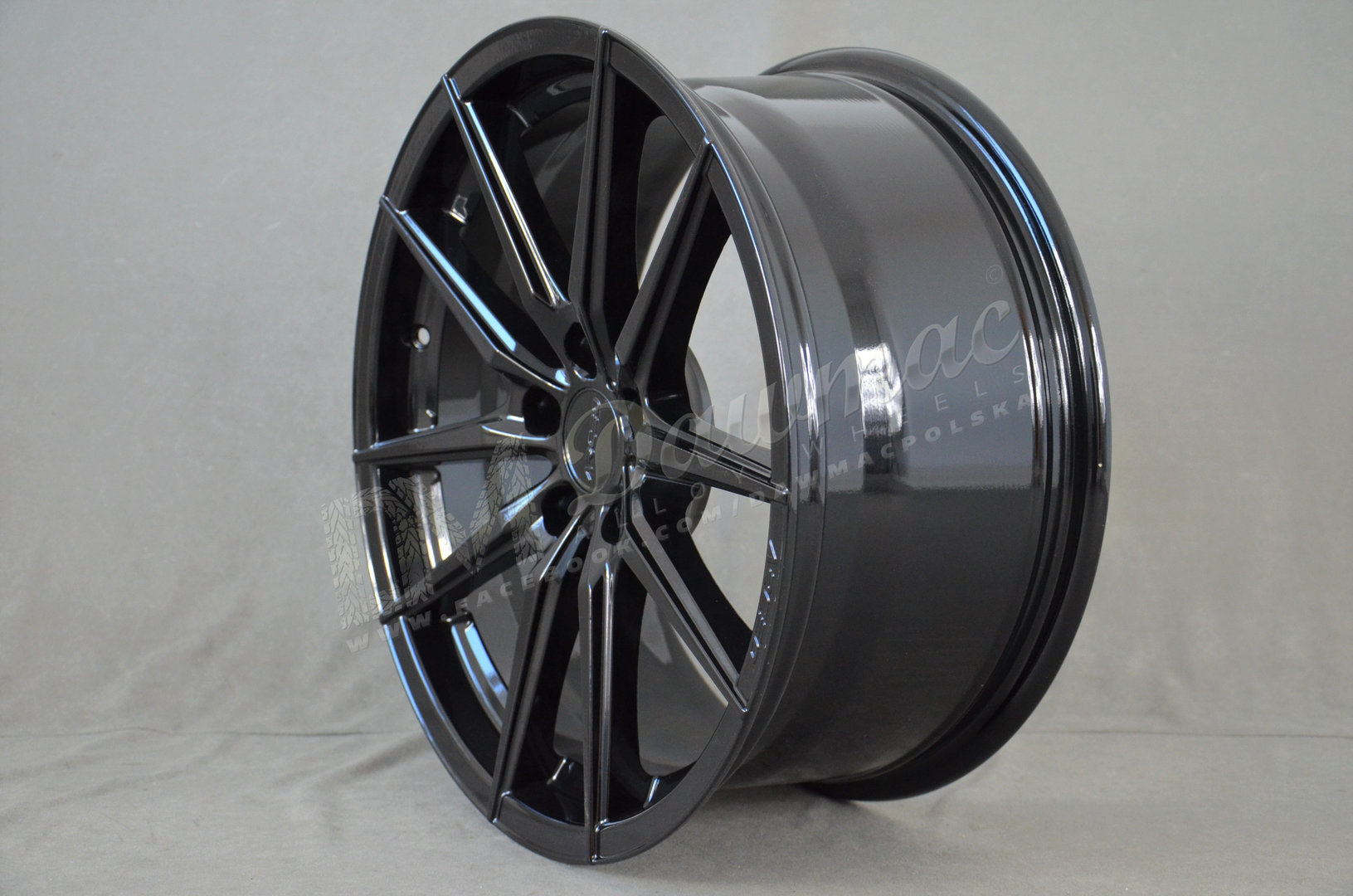 Arceo Monaco 18" 8J ET33 5x114,3 Glossy Black - obrazek 4