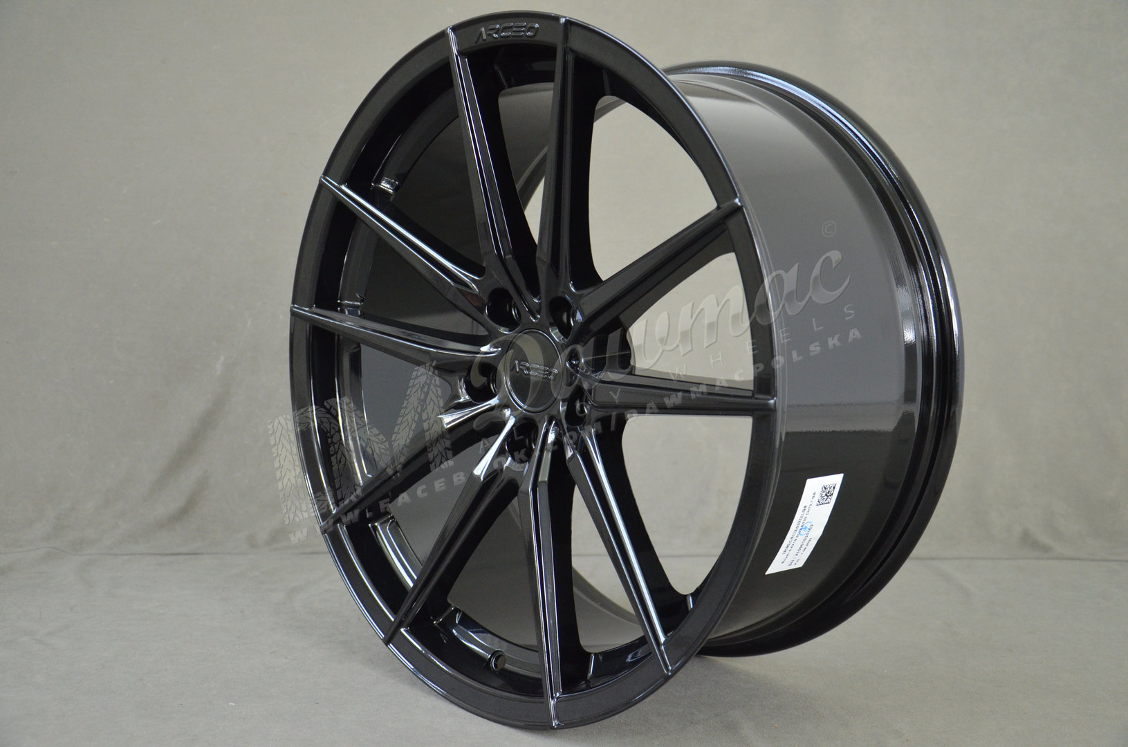 Arceo Monaco 19" 8,5J ET33 5x114,3 Glossy Black - obrazek 4