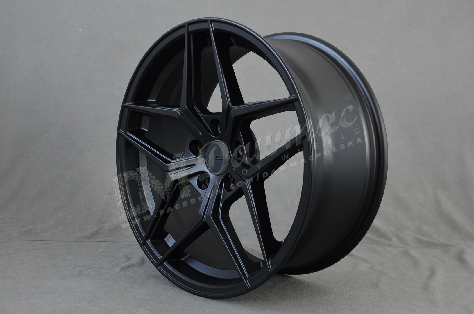 Arceo Porto 18" 8J ET35 5x108-5x114,3 Matt Black - obrazek 4