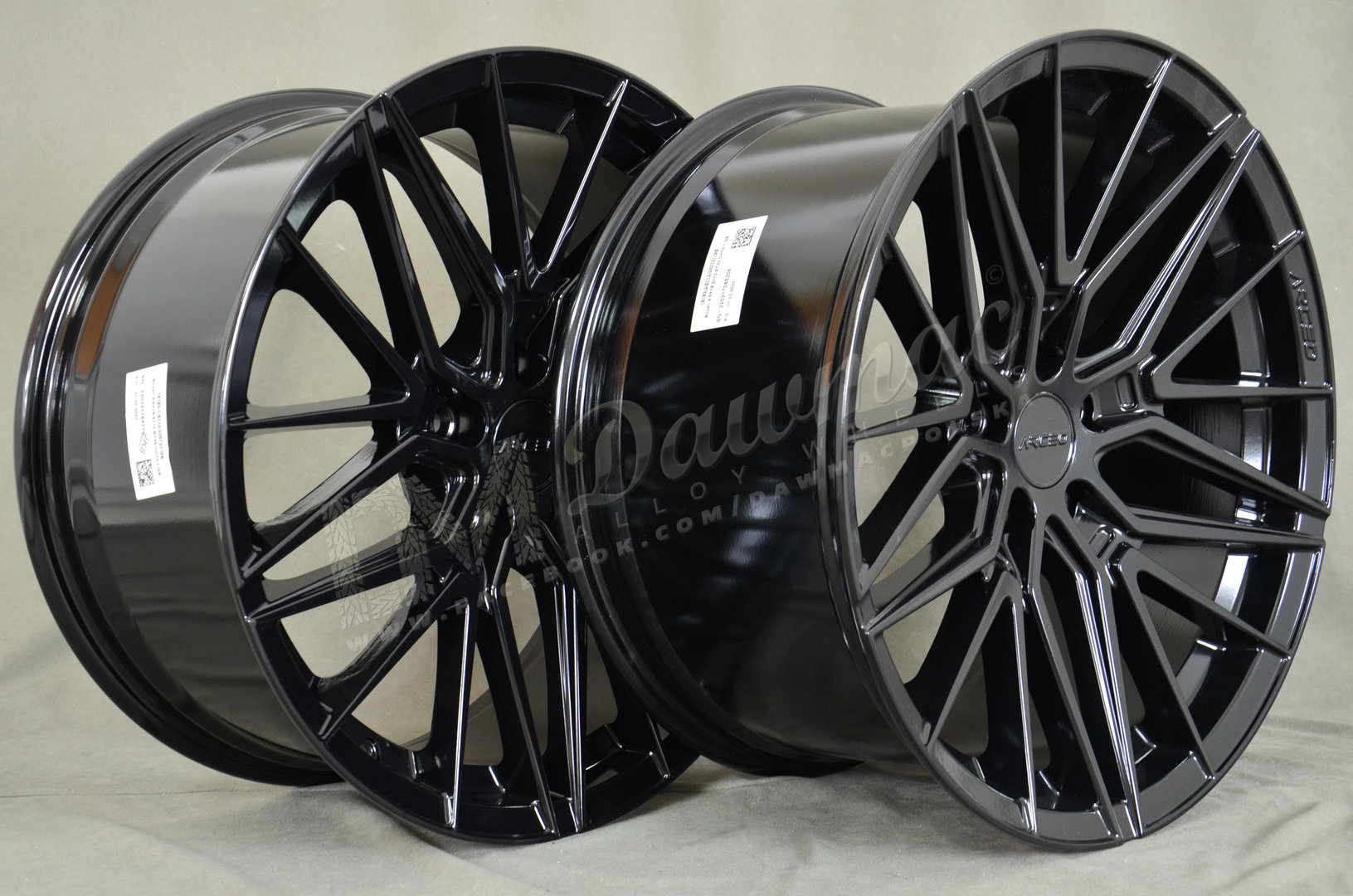 Arceo Sevilla 19" 8,5J ET33 + 9,5J ET37 5x120 Gloss Black - obrazek 4