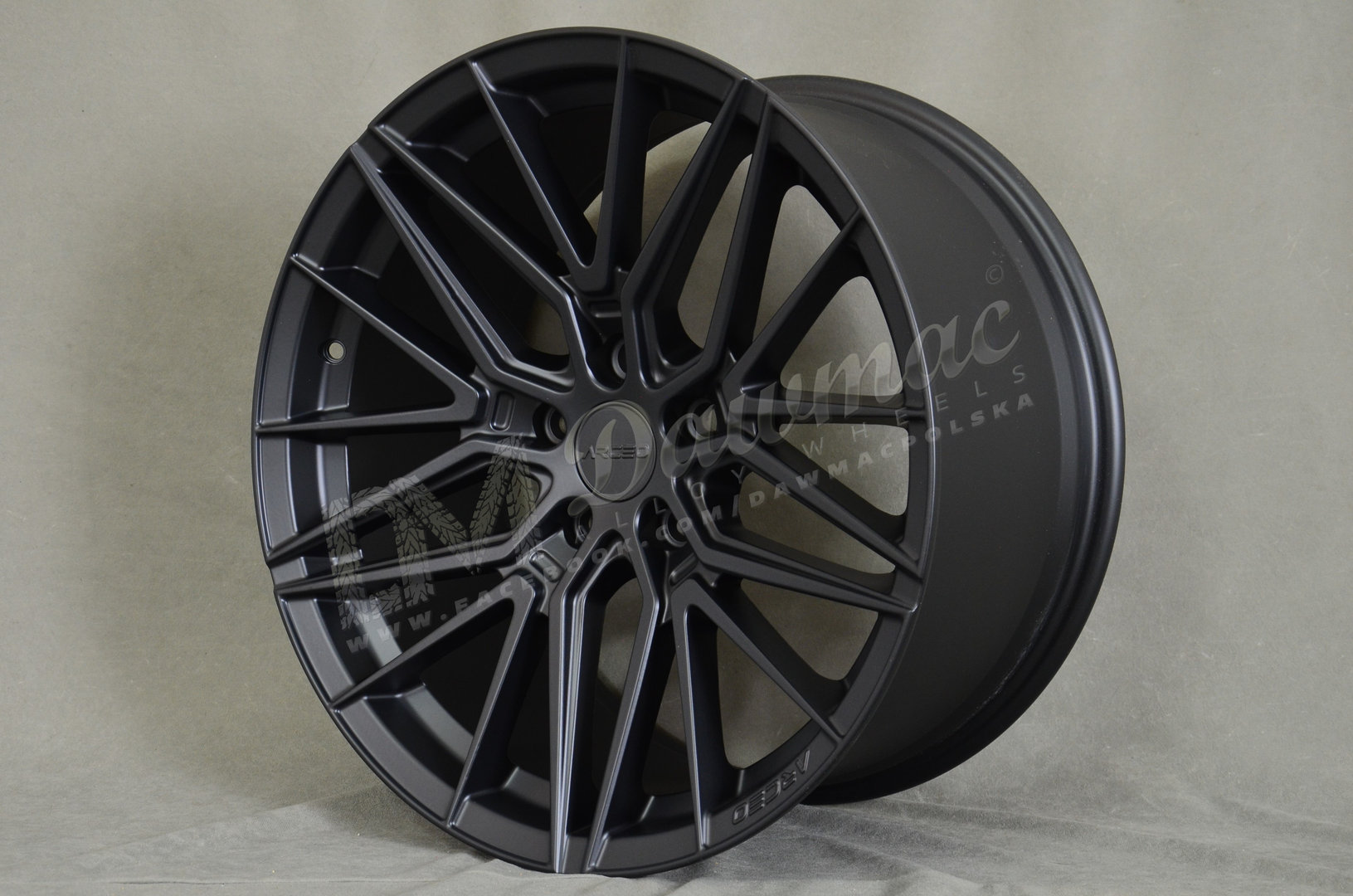 Arceo Sevilla 19" 9,5J ET37 5x120 Matt Black - obrazek 4