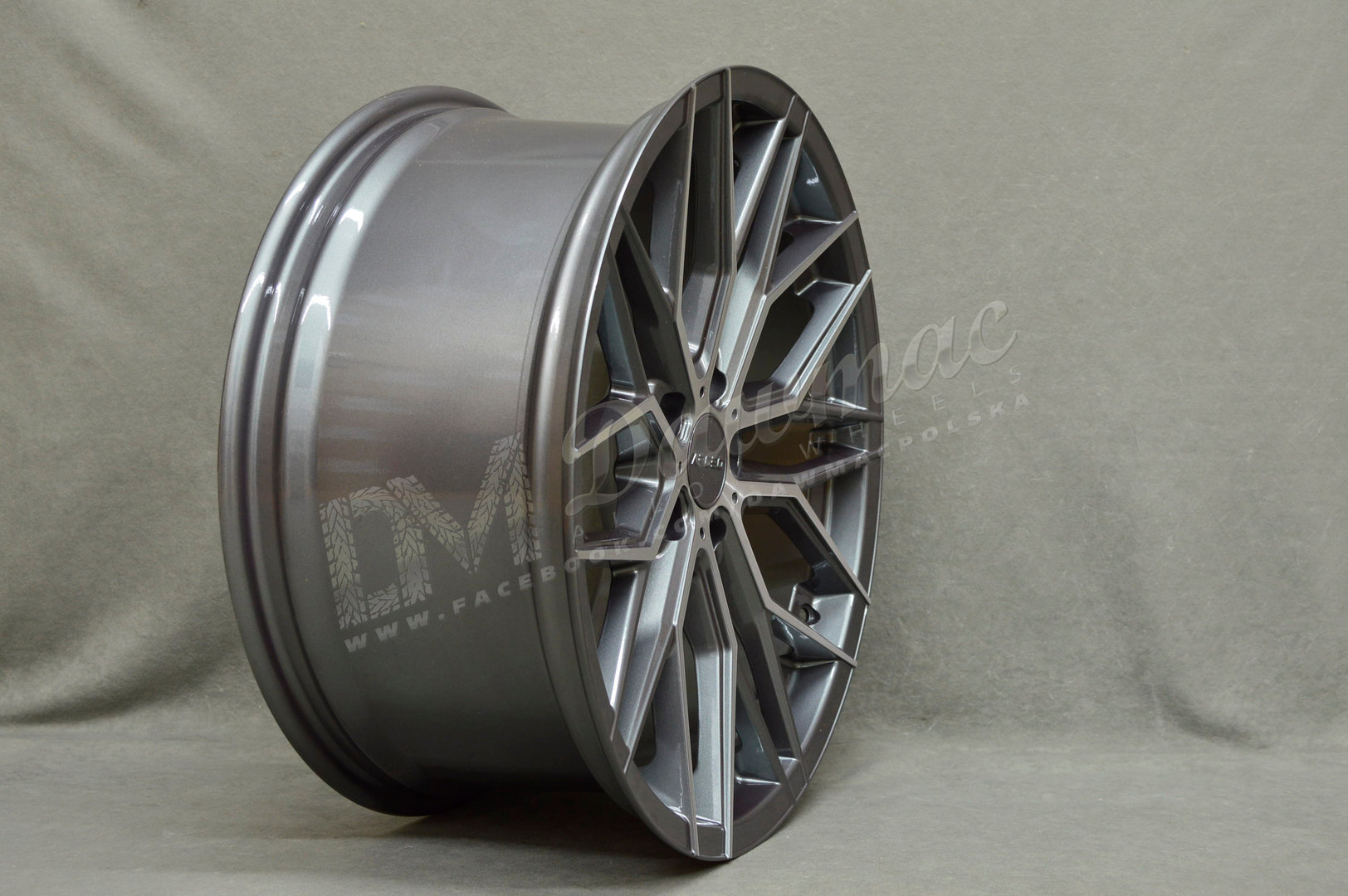 Arceo Valencia 18" 8,5J ET35 5x120 Titan Diamond - obrazek 4