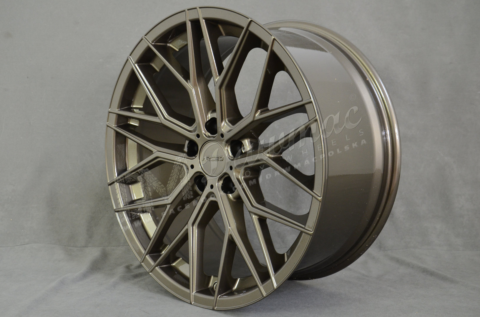 Arceo Valencia 19" 8,5J ET35 5x114,3 Glossy Bronze - obrazek 4