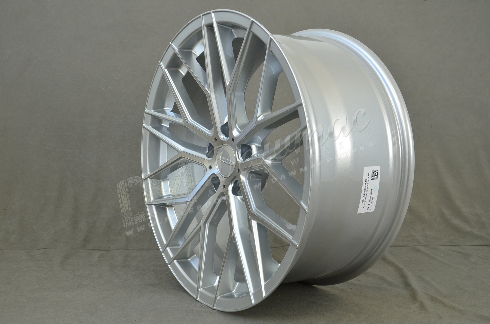 Arceo Valencia 21" 10,5J ET45 5x112 Silver Diamond - obrazek 4