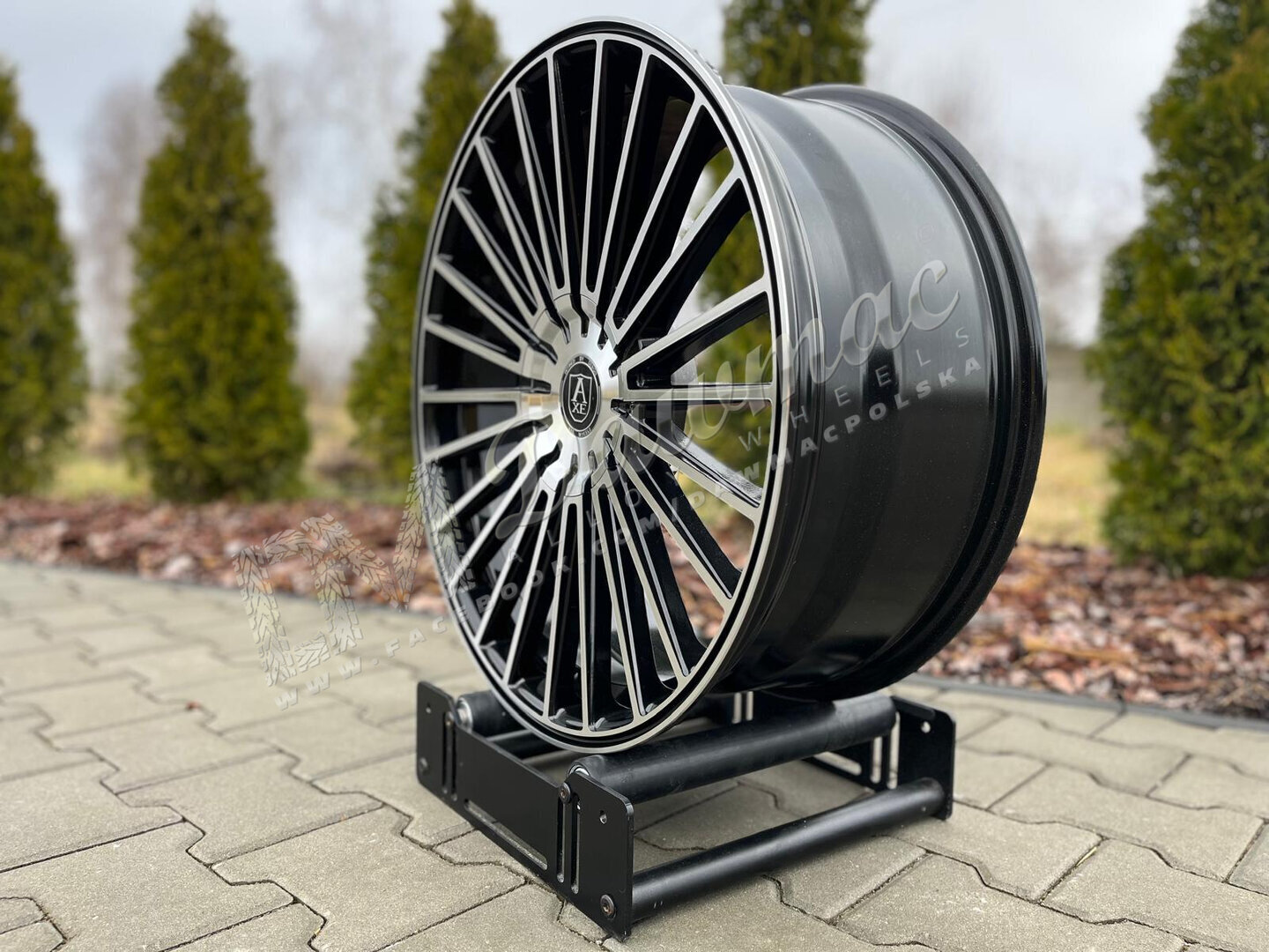 AXE EX50 20" 10J ET30 5x108-6x120 Gloss Black Polished - obrazek 4