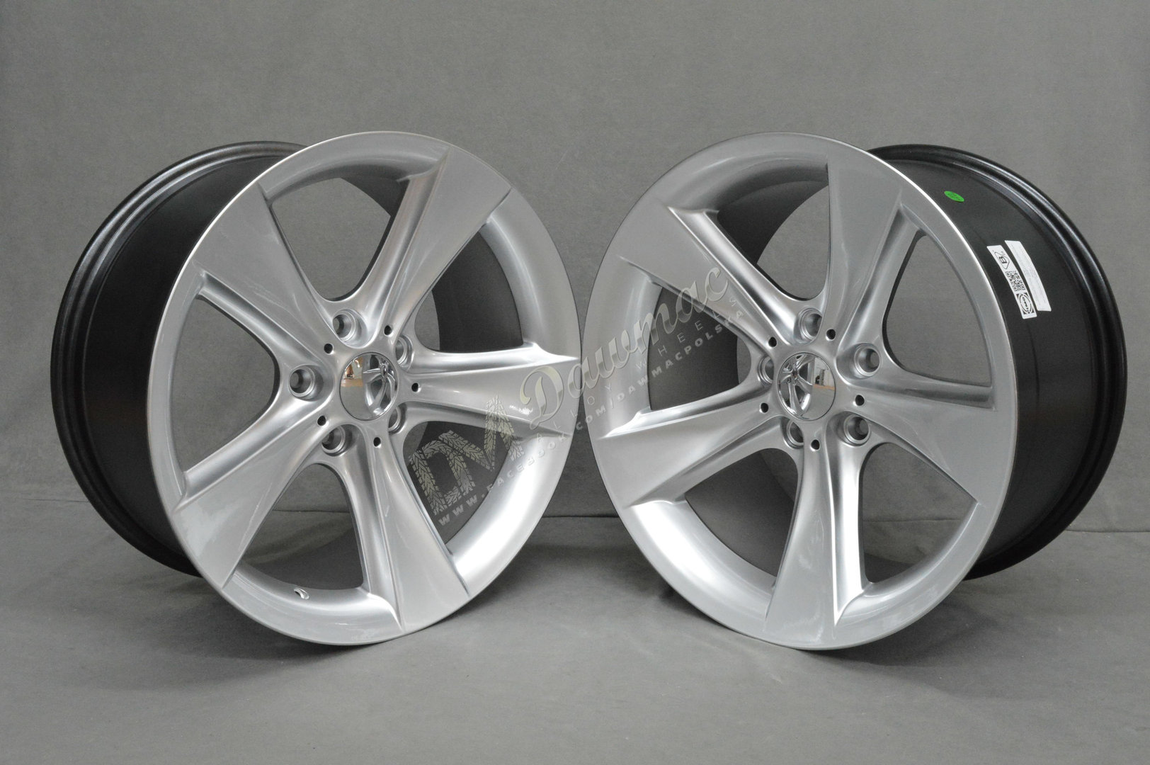 Carbonado Concave 18" 8,5J ET20 + 9,5J ET14 5x120 Diamond Hyper Silver - obrazek 3