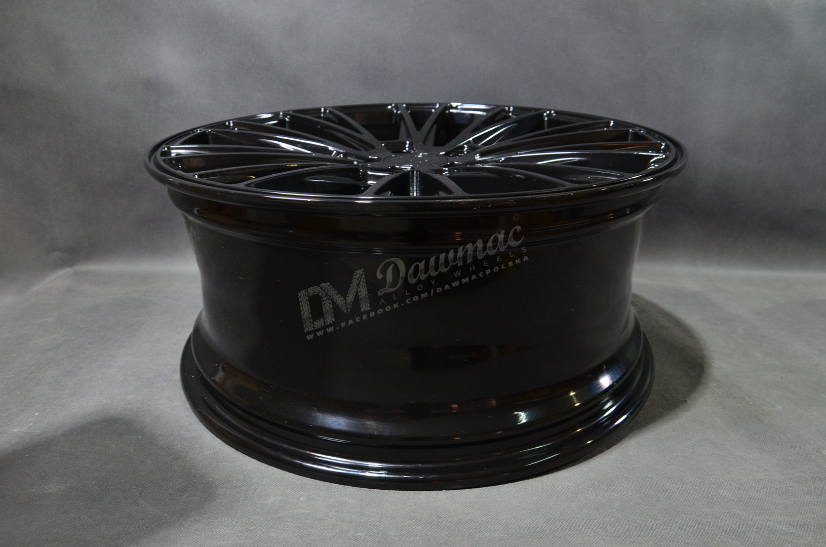 AXE CF2 22" 10,5J ET30 5x108-5x130 Gloss Black - obrazek 5