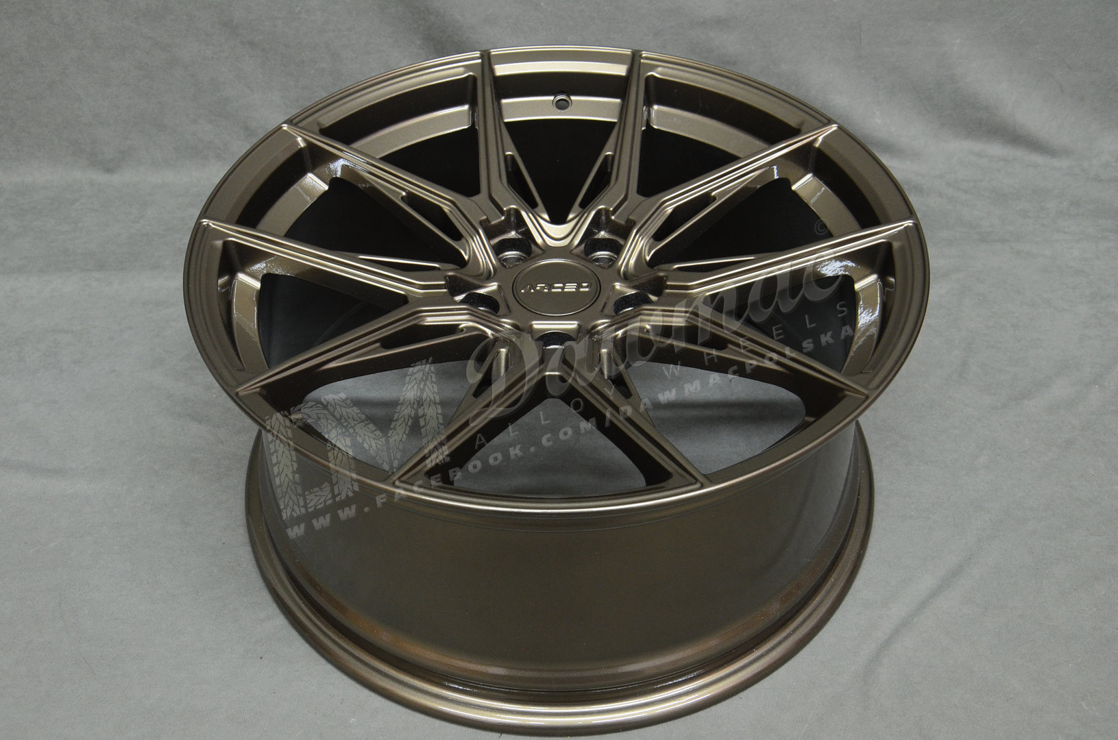 Arceo Marceille 19" 8,5J ET35 5x114,3 Glossy Bronze - obrazek 5