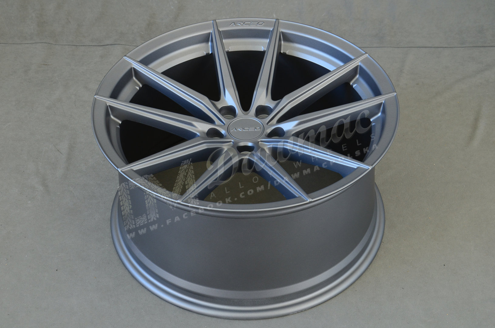 Arceo Monaco 18" 9J ET40 5x114,3 Matt Titan - obrazek 5