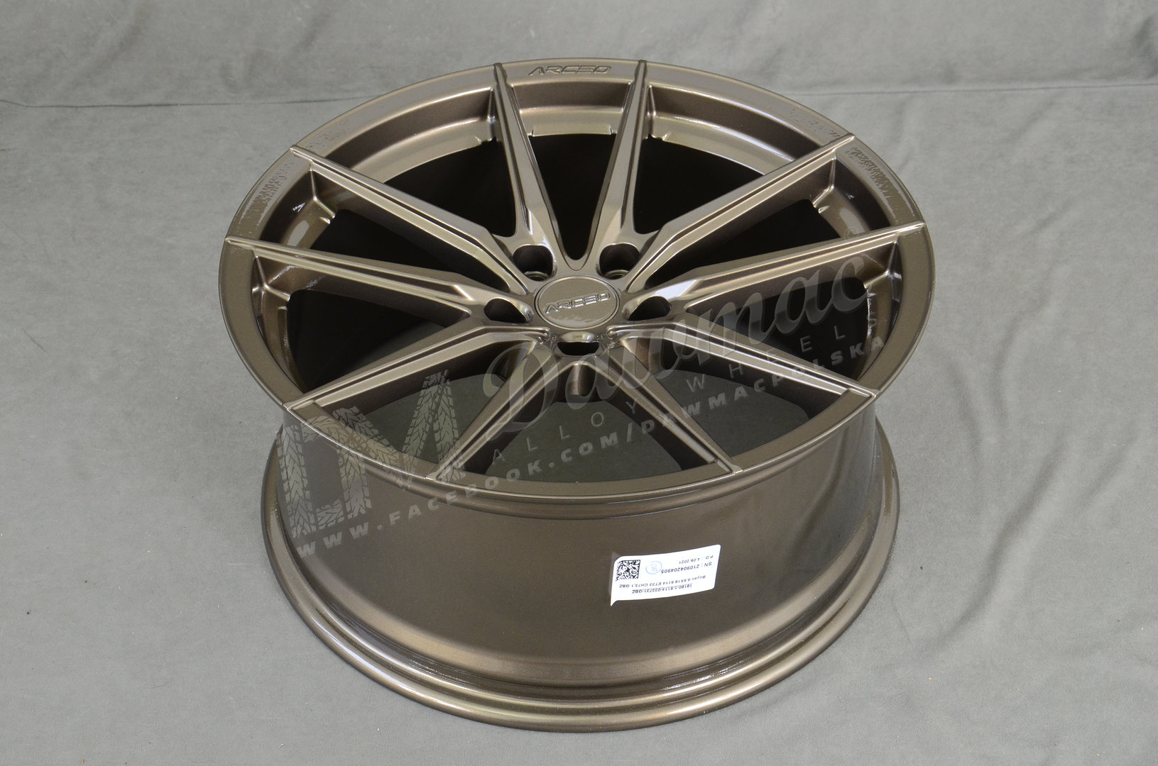 Arceo Monaco 19" 8,5J ET33 5x114,3 Glossy Bronze - obrazek 5