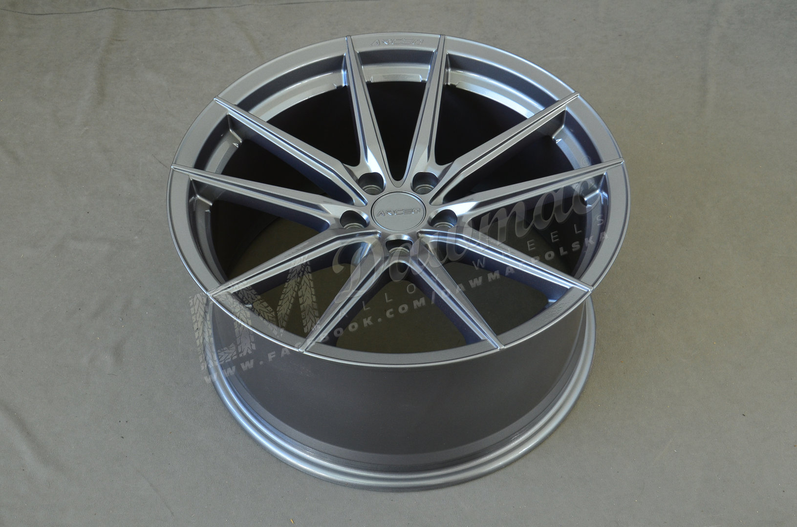 Arceo Monaco 19" 9,5J ET37 5x120 Glossy Titan - obrazek 5