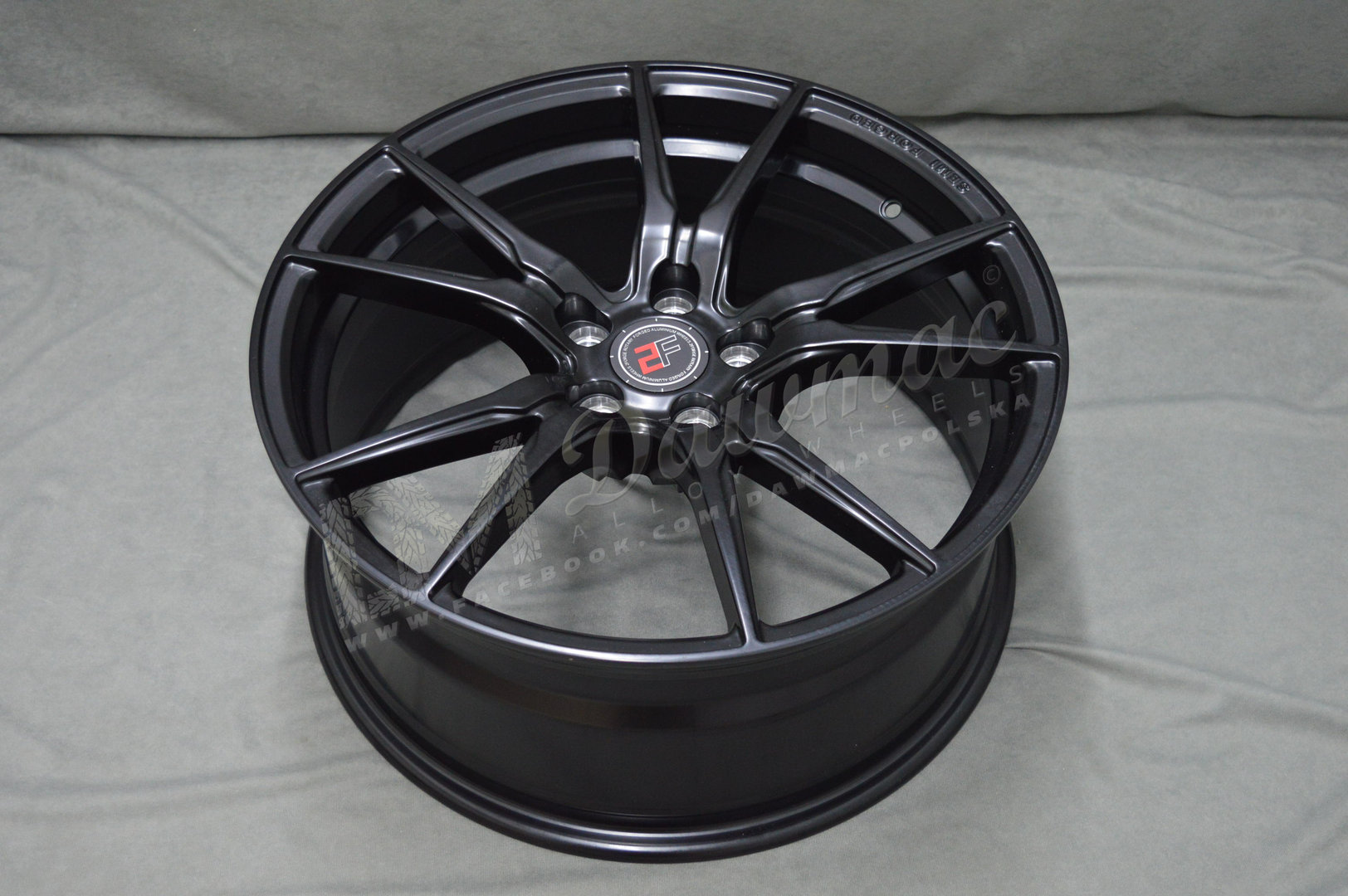 2Forge ZF2 19" 9,5J ET15-ET48 5x100-5x130 Matt Black - obrazek 5