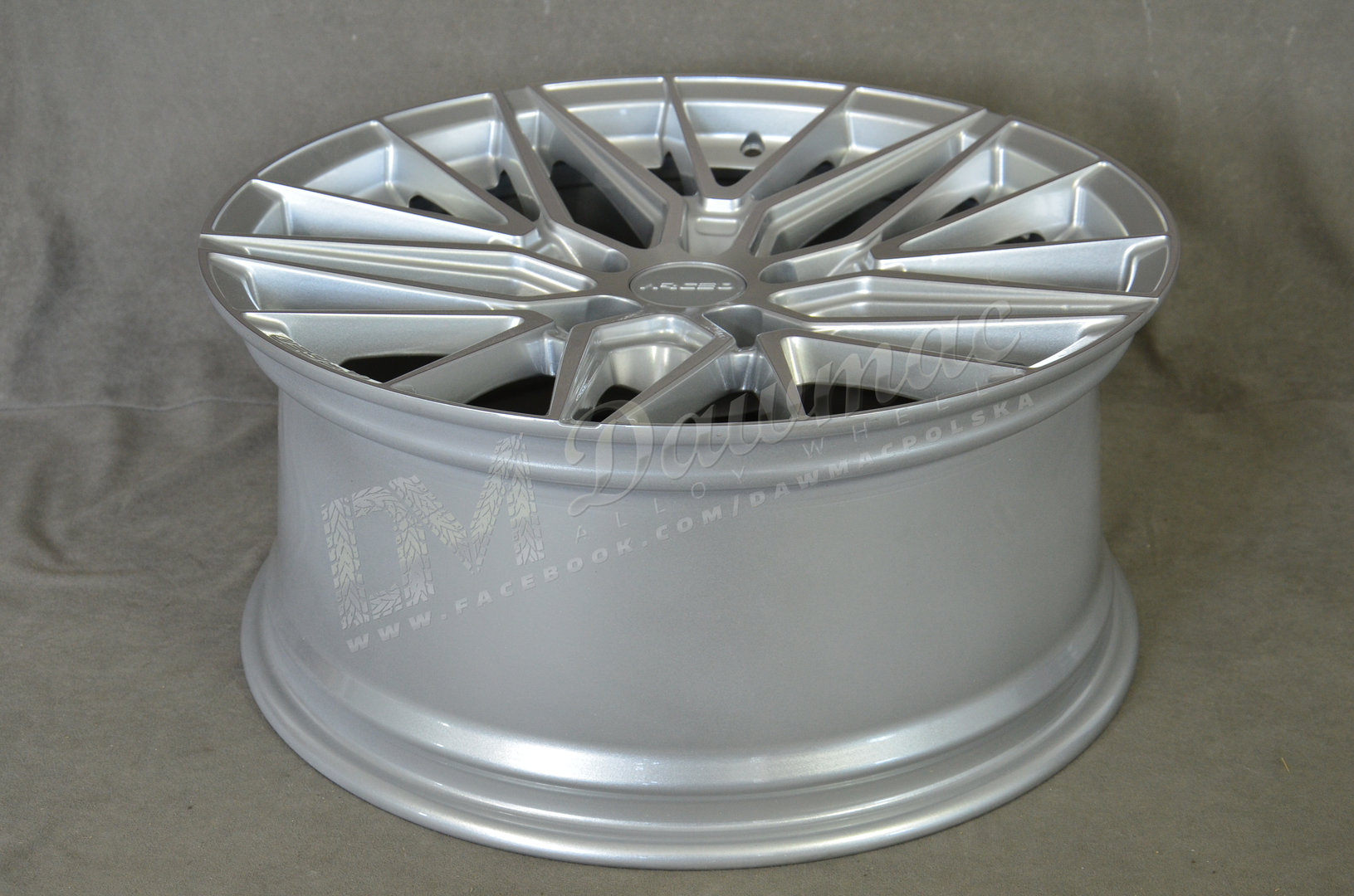 Arceo Sevilla 19" 9,5J ET40 5x112 Silver Diamond - obrazek 5