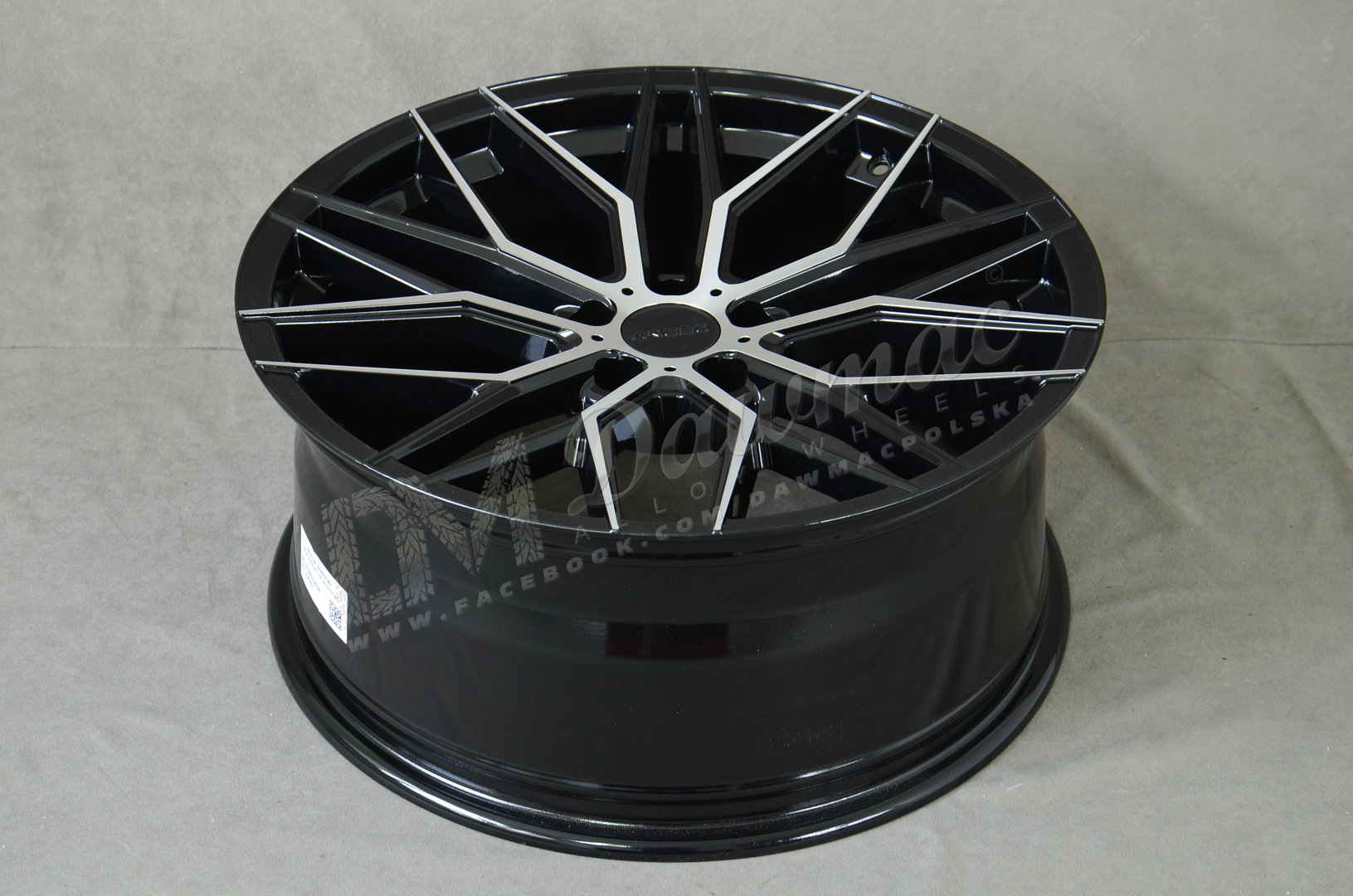 Arceo Valencia 21" 10,5J ET45 5x112 Black Diamond - obrazek 5