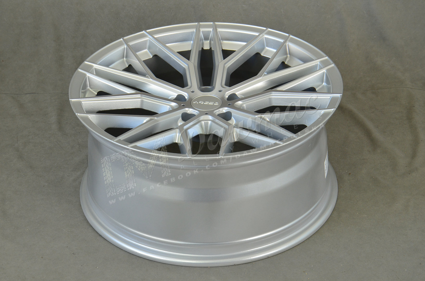 Arceo Valencia 21" 10,5J ET45 5x112 Silver Diamond - obrazek 5