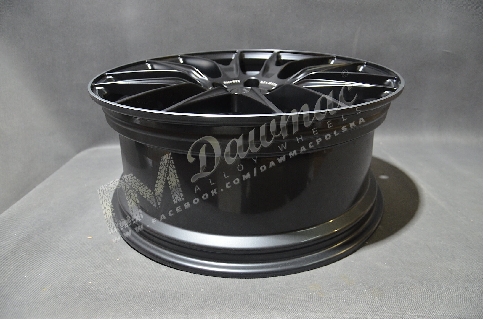 Breyton Race GTX 19" 8,5J ET24 5x112 Matt Black with Polished Lip - obrazek 5