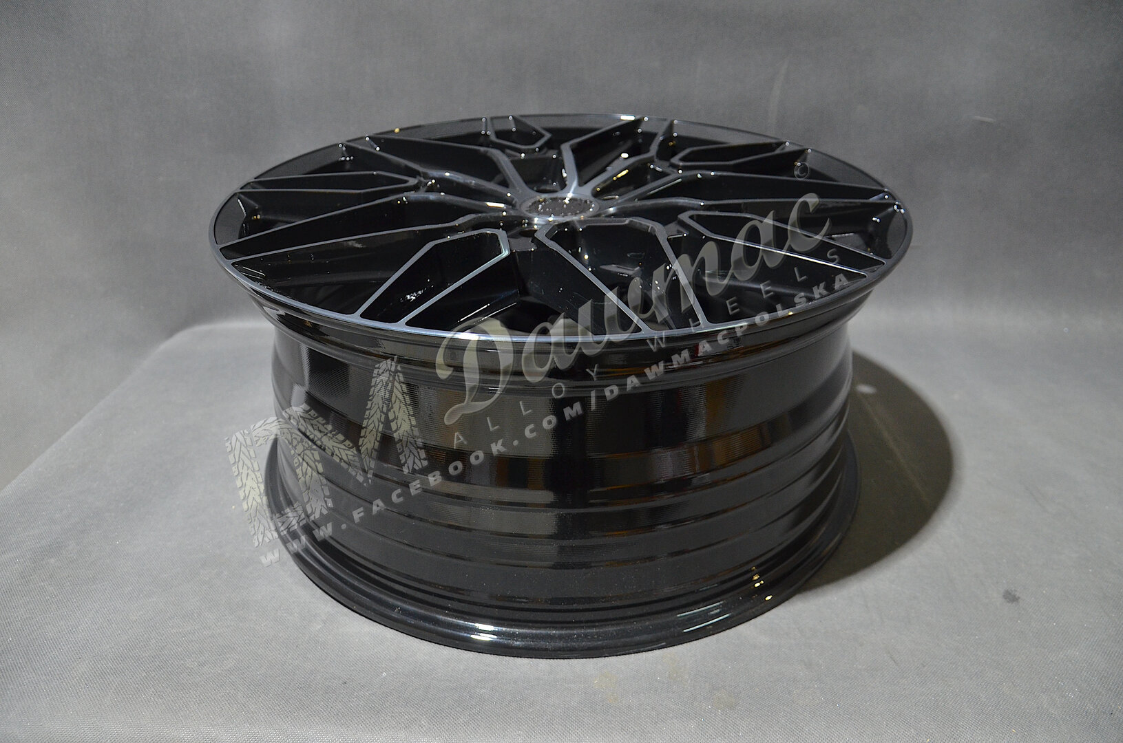 Concaver CVR6 20" 8,5J ET20-ET45 BLANK Double Tinted Black - obrazek 6