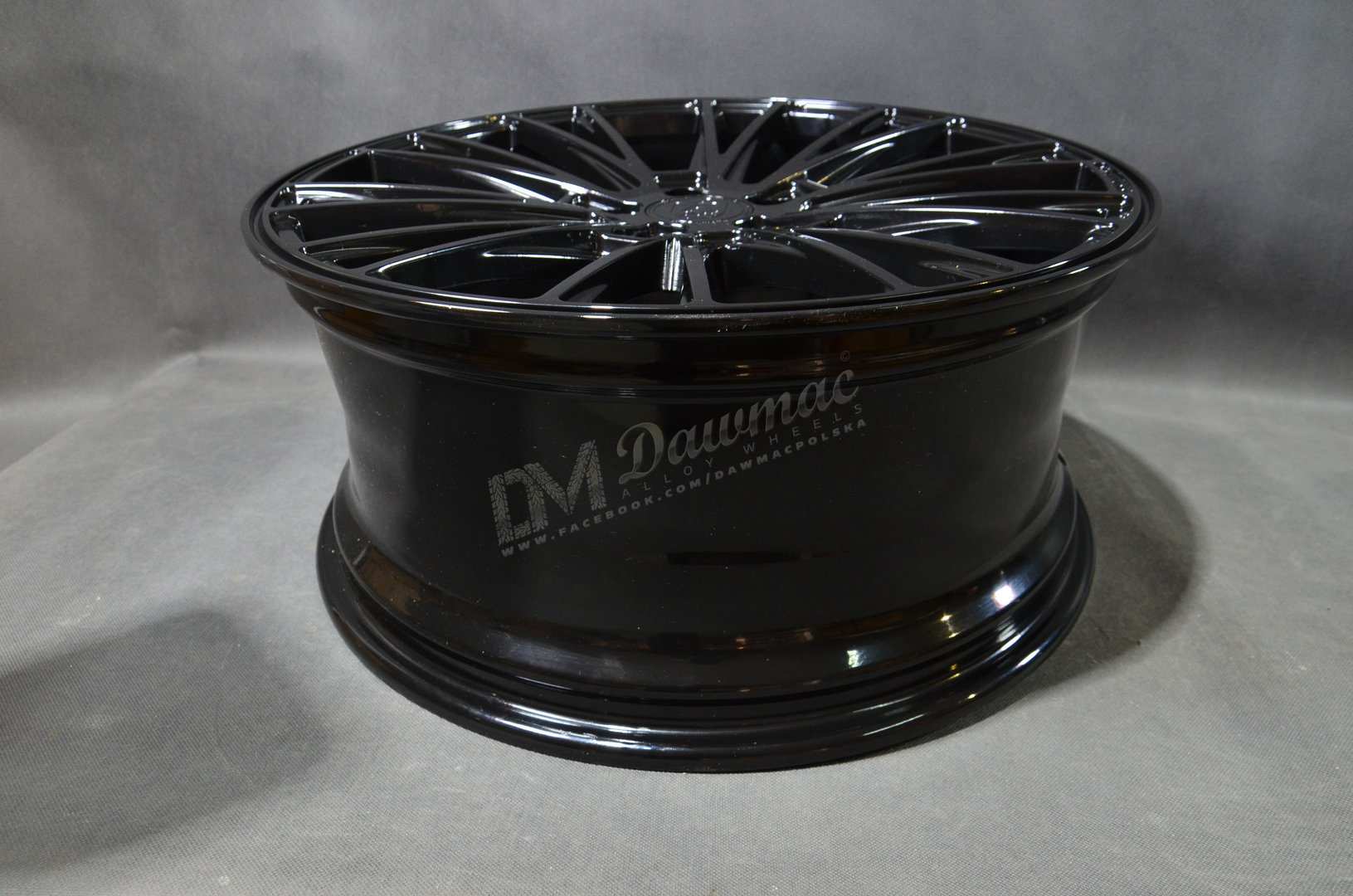 AXE CF2 19" 8,5J ET25 5x108-5x120 Gloss Black - obrazek 6