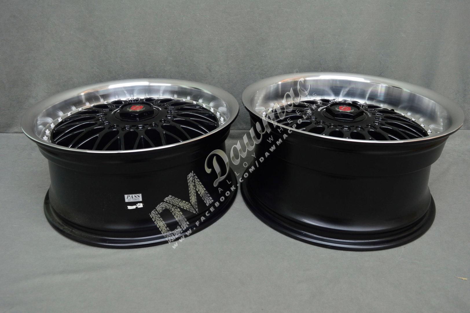 AXE EX10 18" 8J ET40 + 9J ET40 4x100-5x120 Black & Polished Lip - obrazek 6