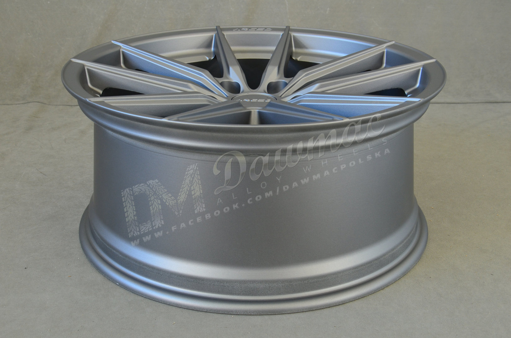 Arceo Monaco 18" 8J ET33 5x114,3 Matt Titan - obrazek 6