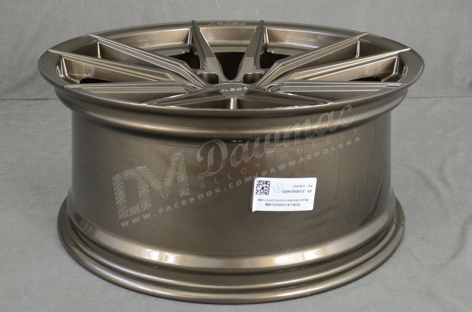 Arceo Monaco 19" 8,5J ET33 5x114,3 Glossy Bronze - obrazek 6