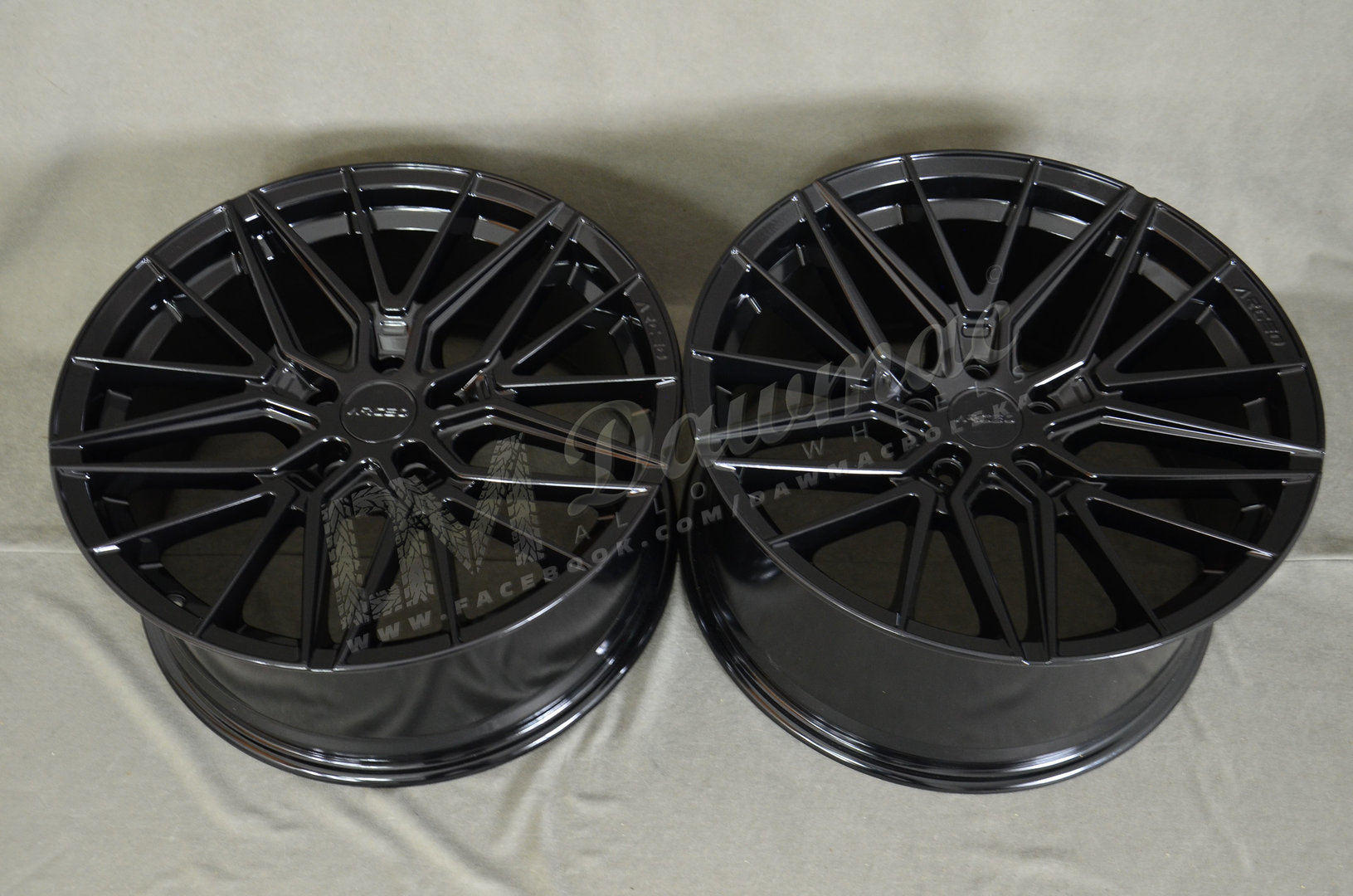 Arceo Sevilla 19" 8,5J ET33 + 9,5J ET37 5x120 Gloss Black - obrazek 6