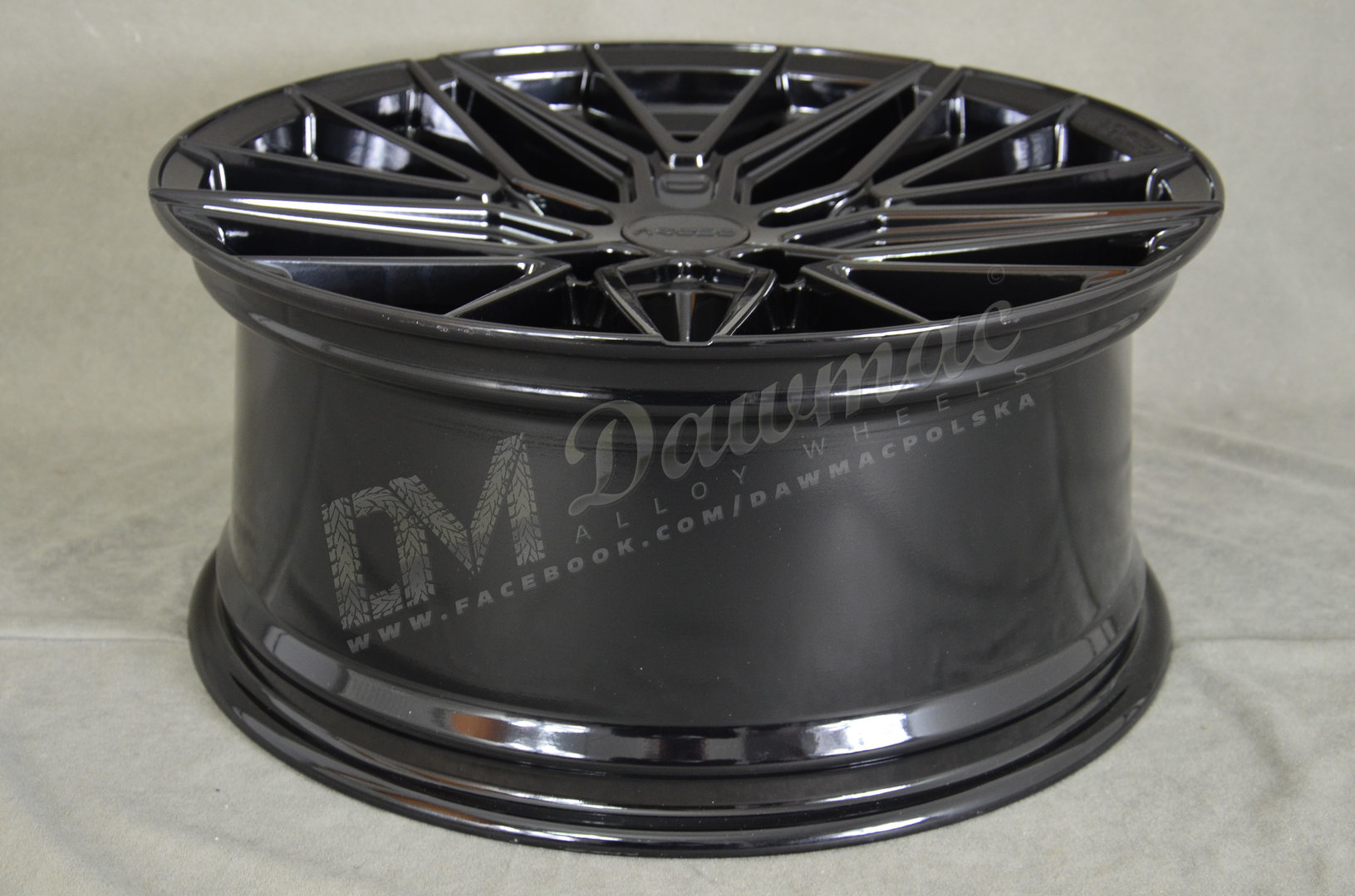 Arceo Sevilla 19" 8,5J ET40 + 9,5J ET37 5x108 Gloss Black - obrazek 6