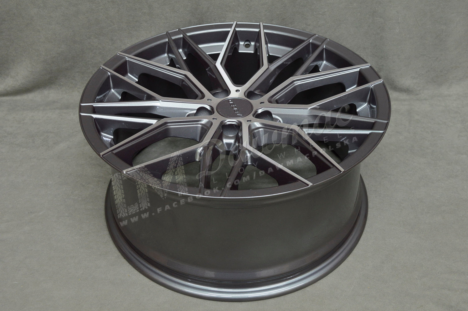 Arceo Valencia 18" 8,5J ET35 5x120 Titan Diamond - obrazek 6