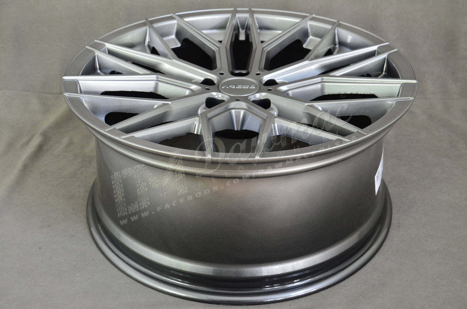 Arceo Valencia 19" 8,5J ET35 5x112 Hyper Black - obrazek 6