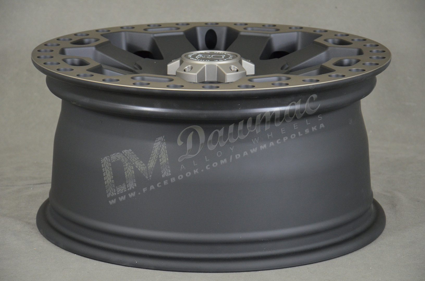 Black Rhino Warlord 18" 8J ET30 5x127 Matte Black with Dark Tint Edge - obrazek 6