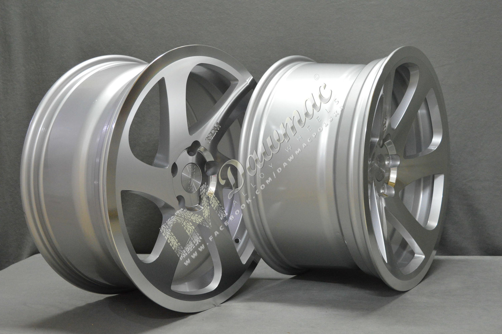 3SDM 0.06 19" 8,5J ET35 + 10J ET40 5x120 Mirror Silver - obrazek 7