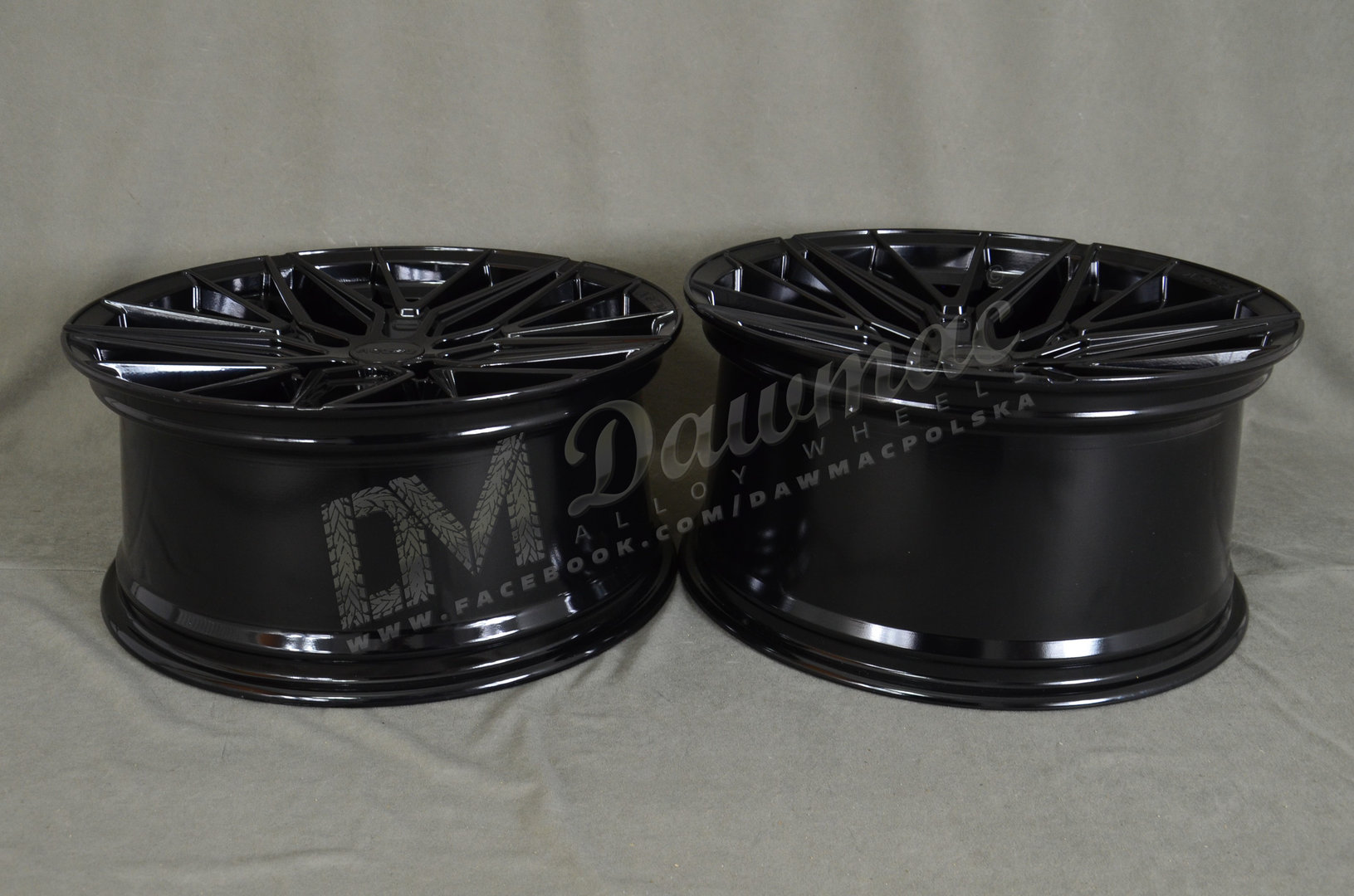 Arceo Sevilla 19" 8,5J ET33 + 9,5J ET37 5x120 Gloss Black - obrazek 7