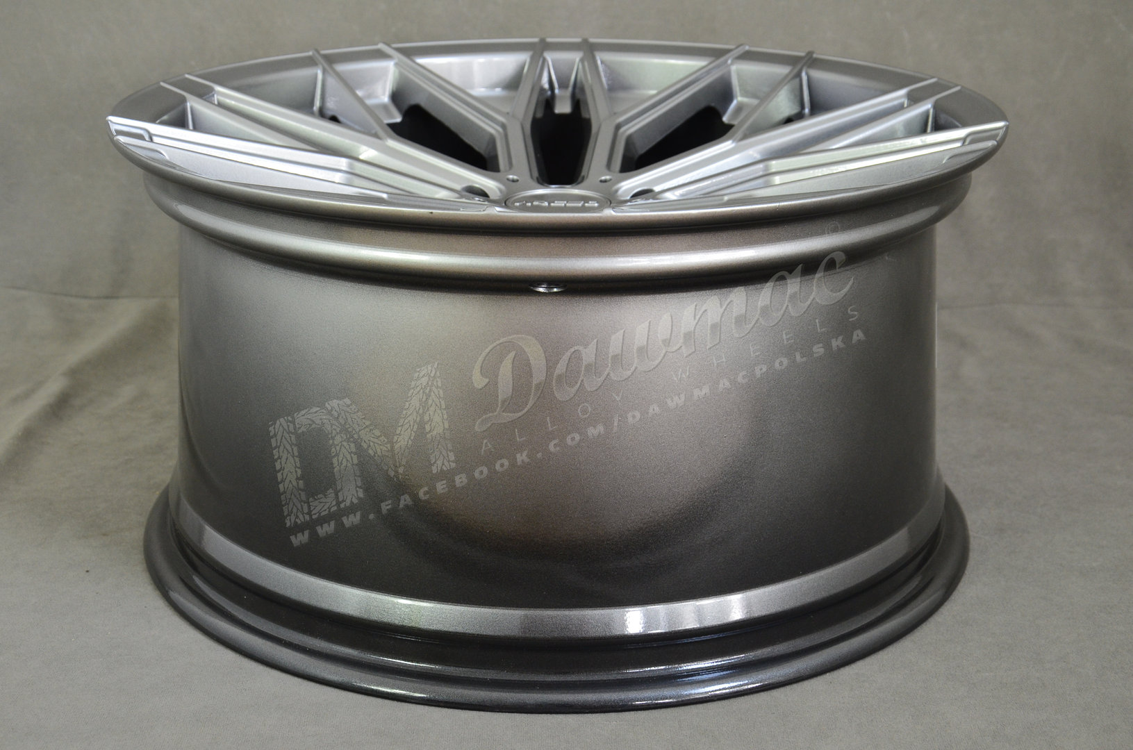 Arceo Valencia 19" 9,5J ET40 5x112 Hyper Black - obrazek 7