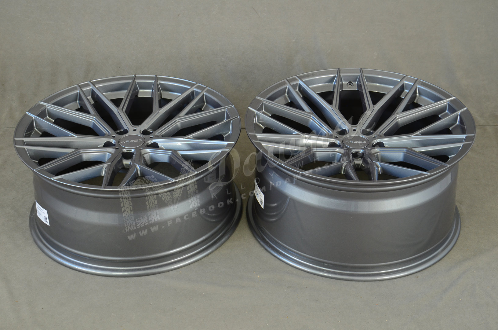 Arceo Valencia 20" 9J ET35 + 10J ET40 5x114,3 Titan - obrazek 7