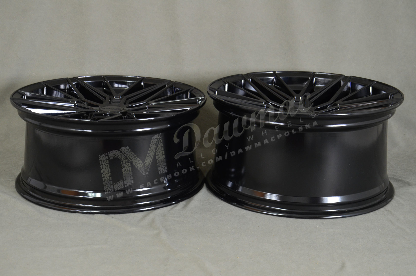 Arceo Sevilla 19" 8,5J ET33 + 9,5J ET37 5x120 Gloss Black - obrazek 8