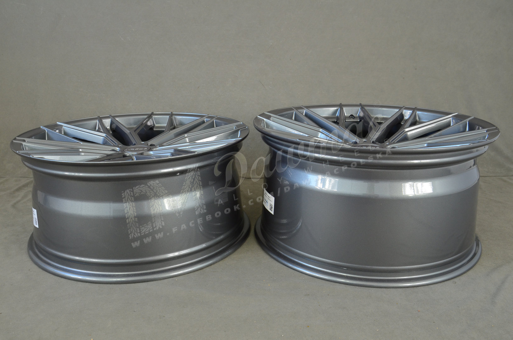 Arceo Valencia 20" 9J ET35 + 10J ET40 5x114,3 Titan - obrazek 8