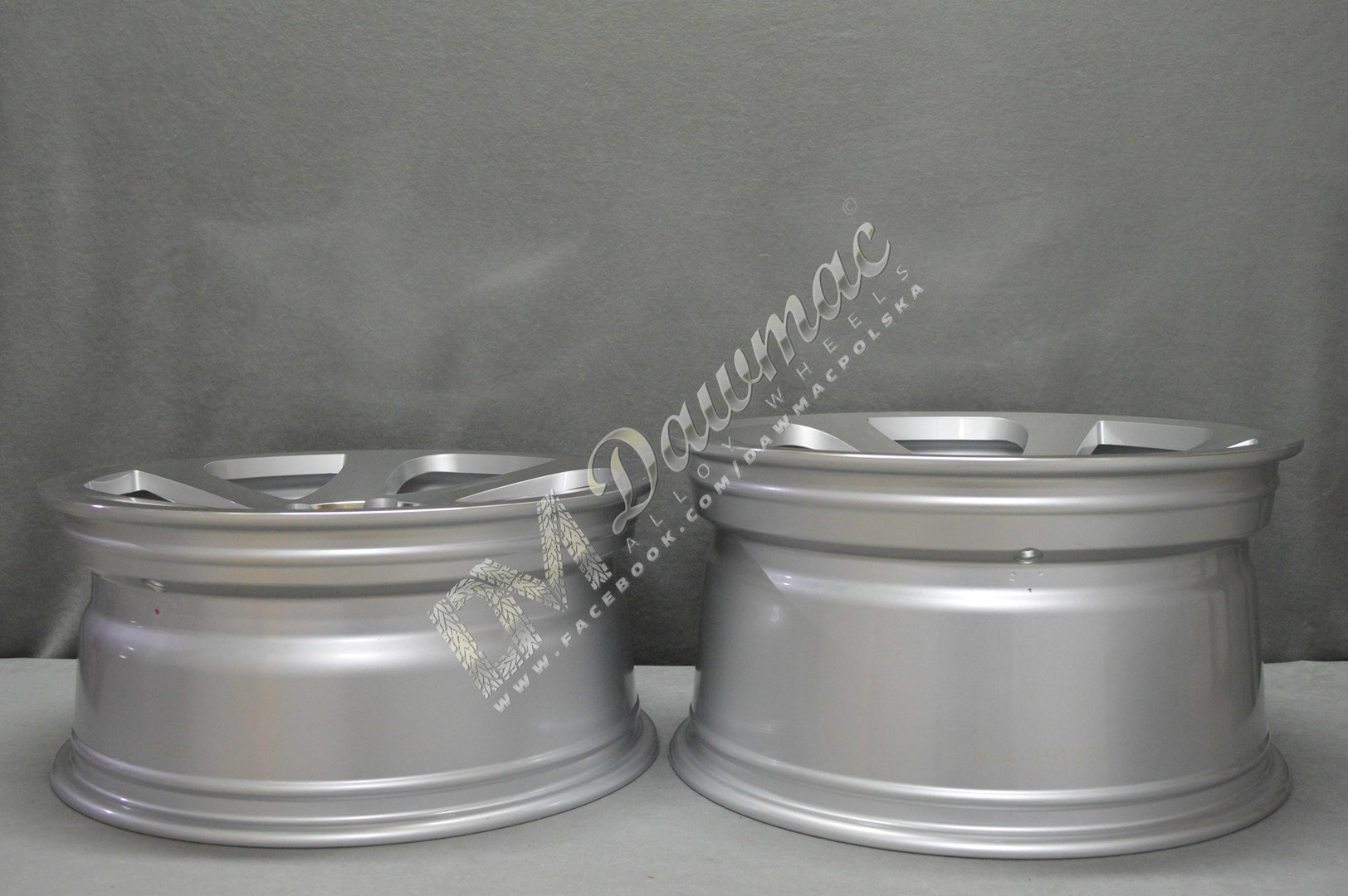 3SDM 0.06 19" 8,5J ET35 + 10J ET40 5x120 Mirror Silver - obrazek 9