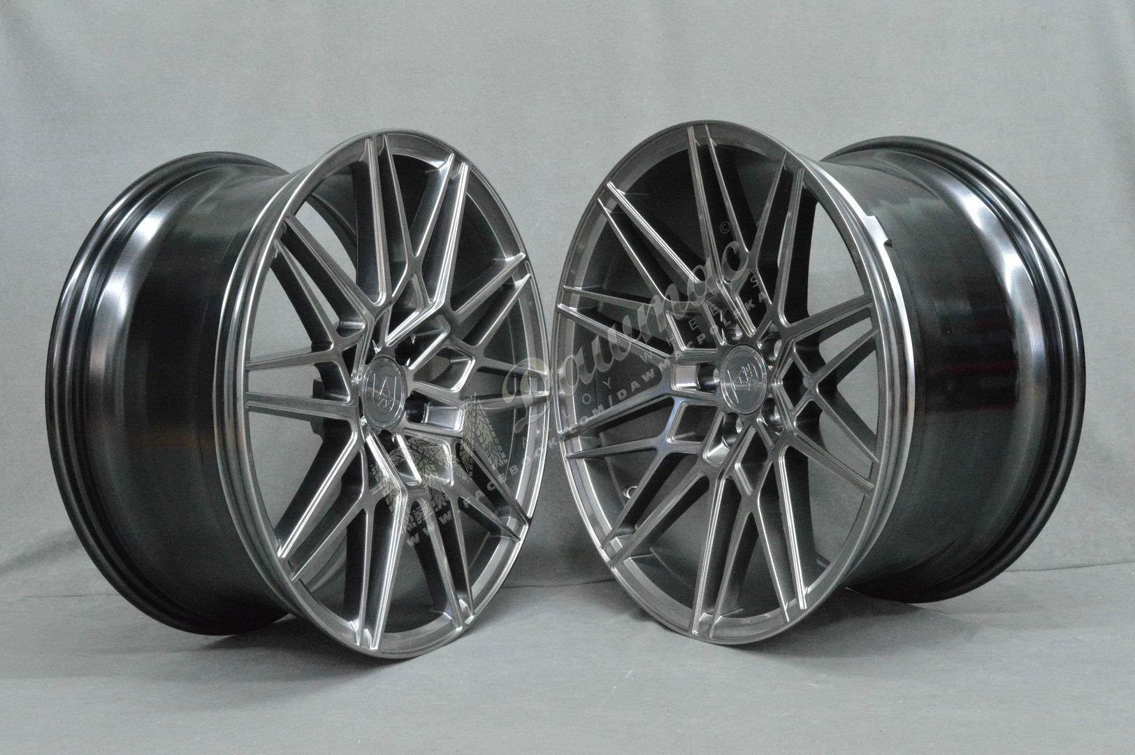 AXE CF1 20" 9J ET38 5x108-5x130 Carbon - obrazek 3