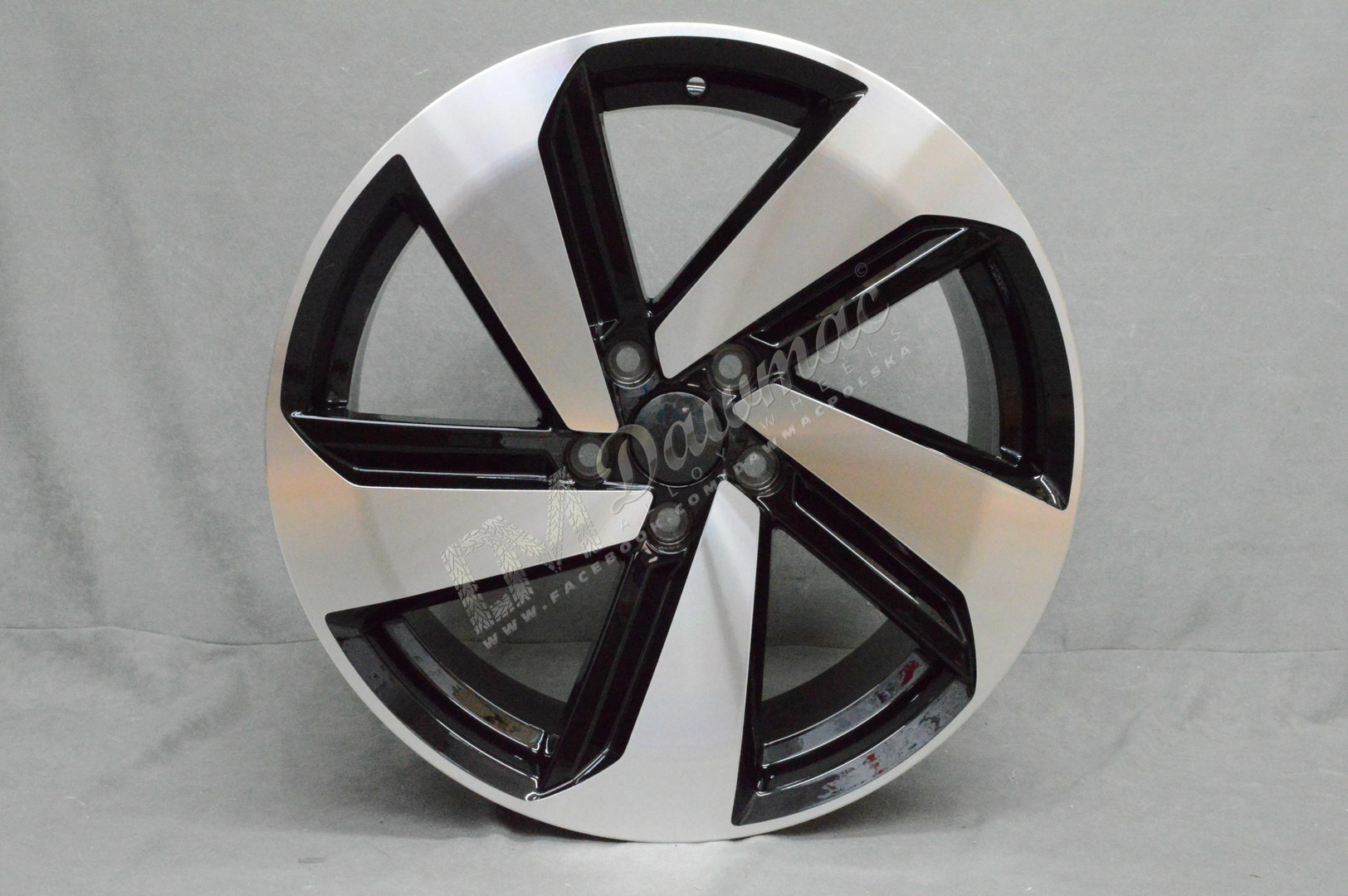 DARE WSGR-E 18" 8J ET42 5x112 BPF - obrazek 2