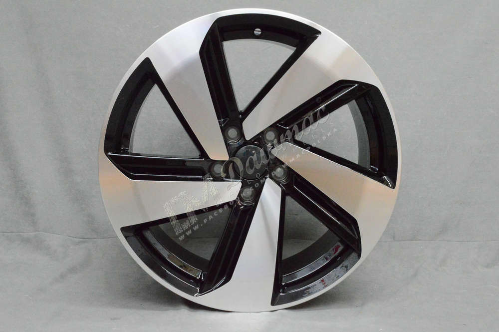 DARE WSGR-E 18" 8J ET42 5x112 BPF