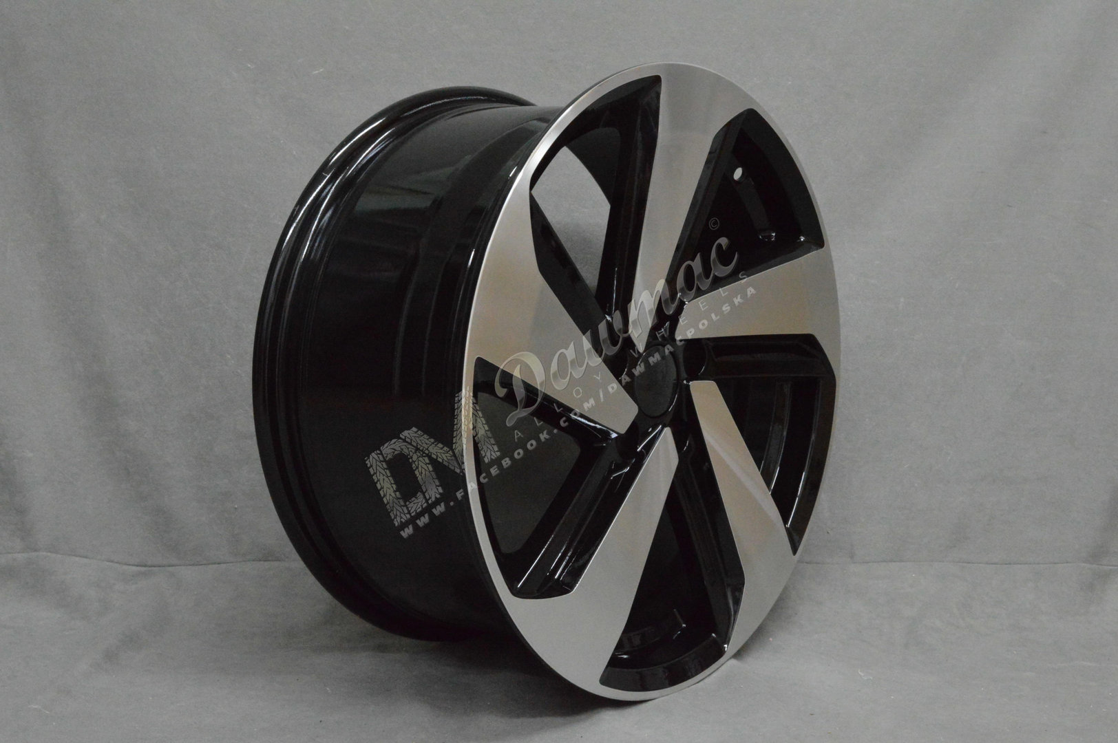 DARE WSGR-E 18" 8J ET42 5x112 BPF - obrazek 4