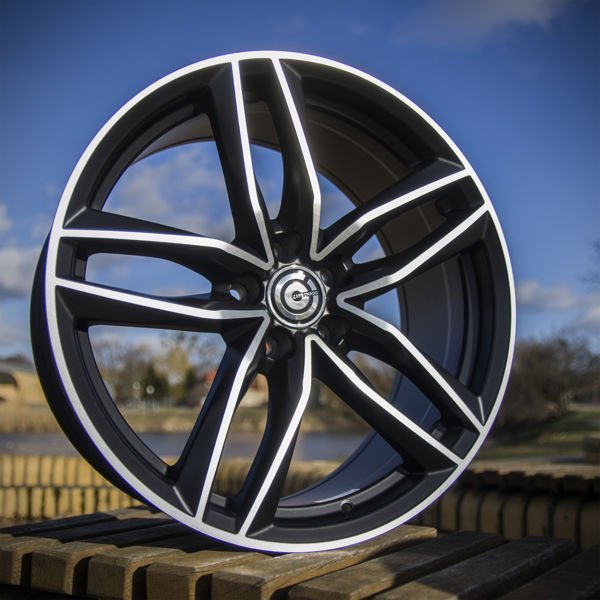 Carbonado Style 19" 8,5J ET35 5x112 Matt Black Front Polished - obrazek 7