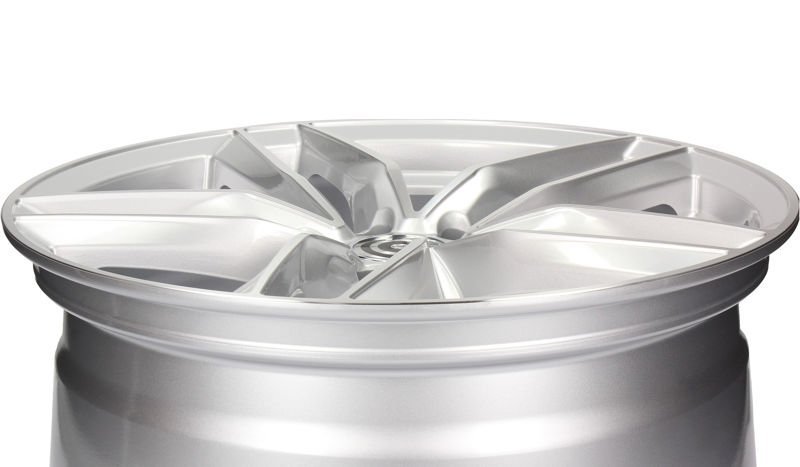 Carbonado Style 17" 7,5J ET35 5x112 Brilliant Silver Front Polished - obrazek 3