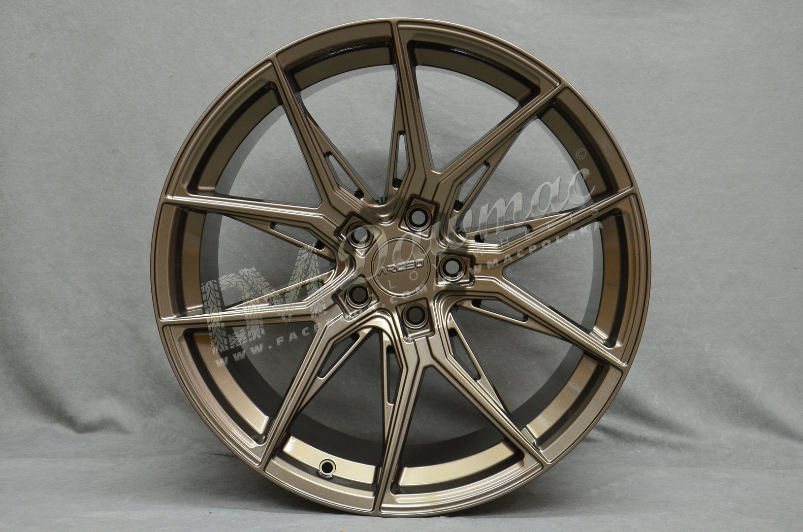 Arceo Marceille 19" 9,5J ET37 5x120 Glossy Bronze - obrazek 2